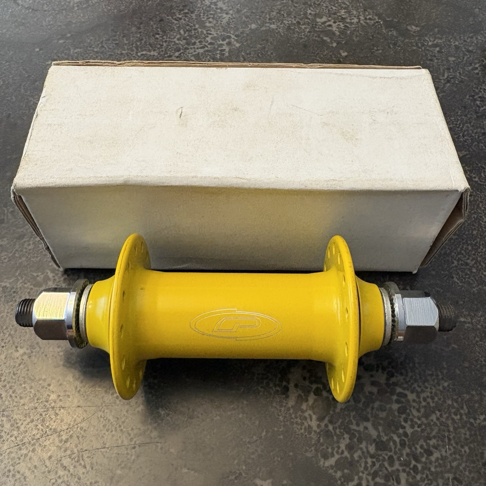 NEW-Powerlite BMX Sealed Bearing 28 Hole Front Hub NEW/NOS Mid-Skool-Yellow
