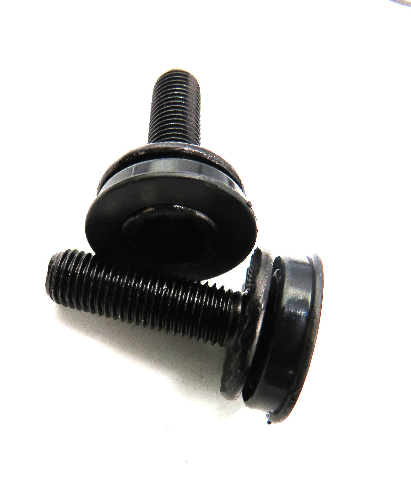 Redline / Alta Mid Sealed Bearing Bottom Bracket , 8 Spline Spindle 19mm & Bolts