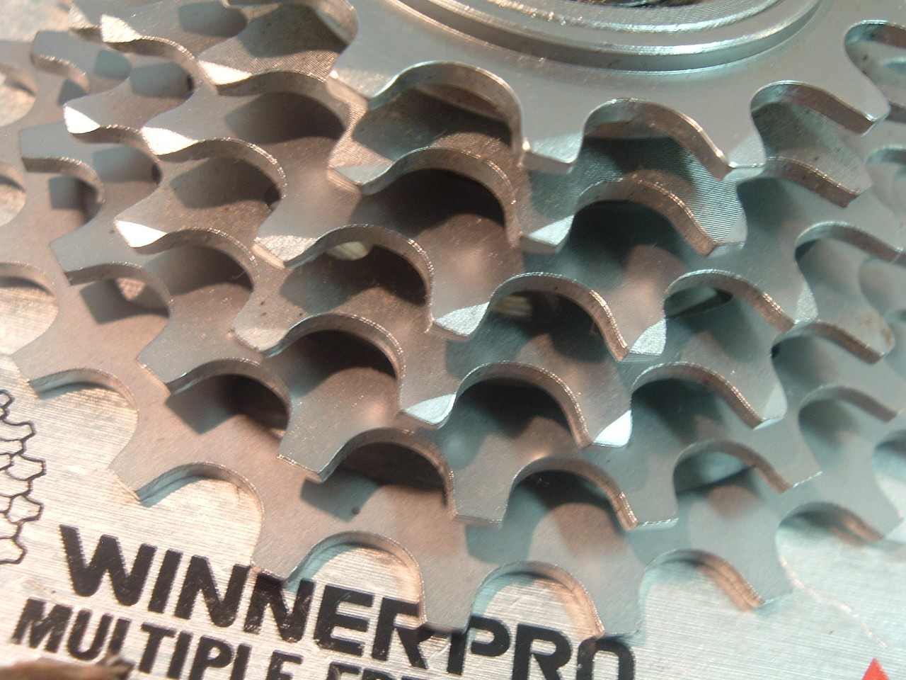 SunTour Winner Pro 6-Spd 14T-24T Freewheel NEW / NOS Road Vintage- Mint-1986-NIB