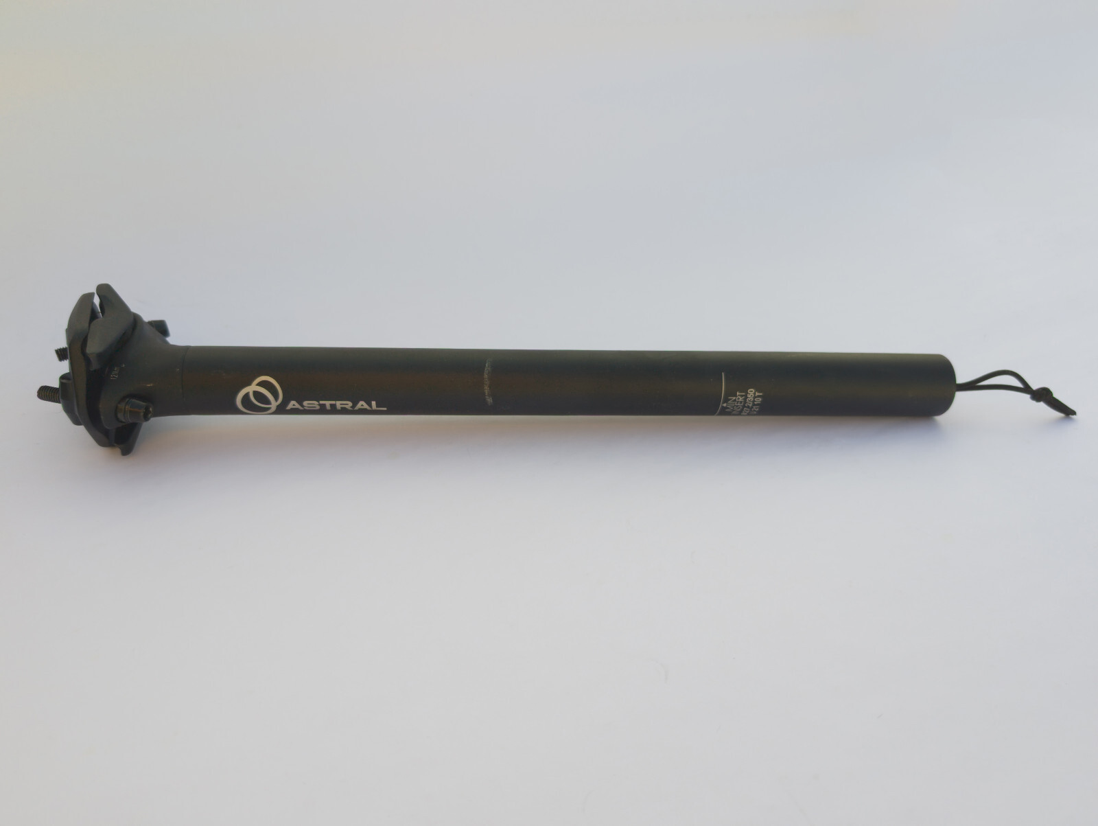 Astral 27.2mm O.N.S. bikepacking 350mm seatpost