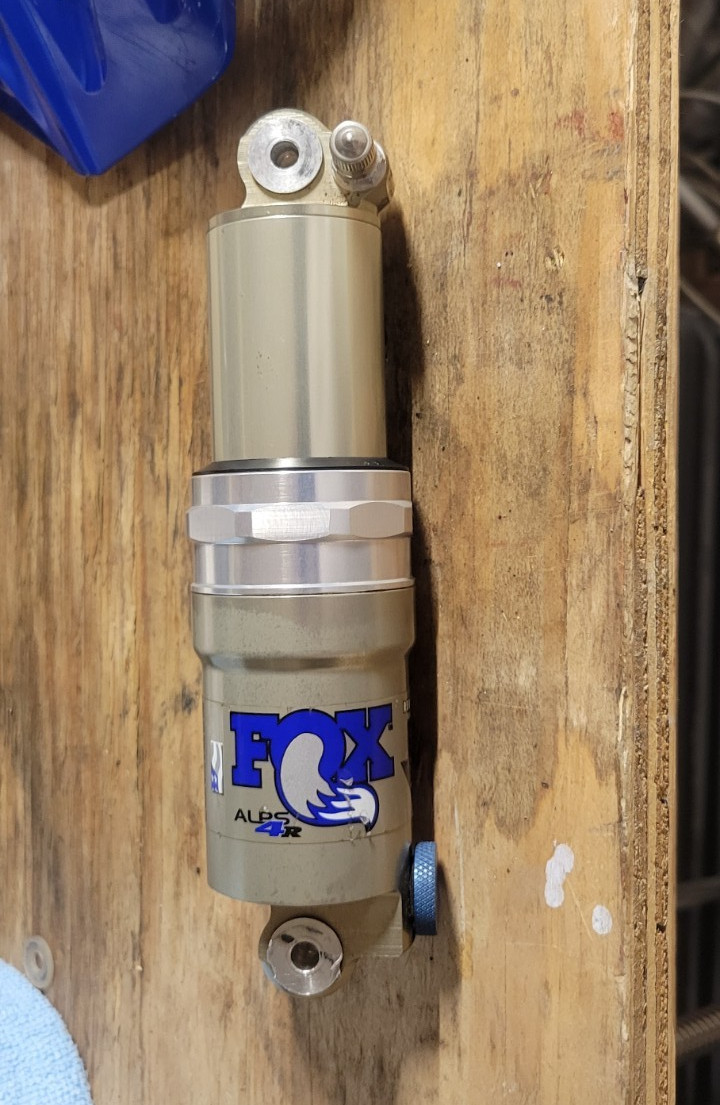 FOX ALPS 4R Air Rear Shock 6.5in Eye-to-Eye 38mm Stroke Silver/Blue