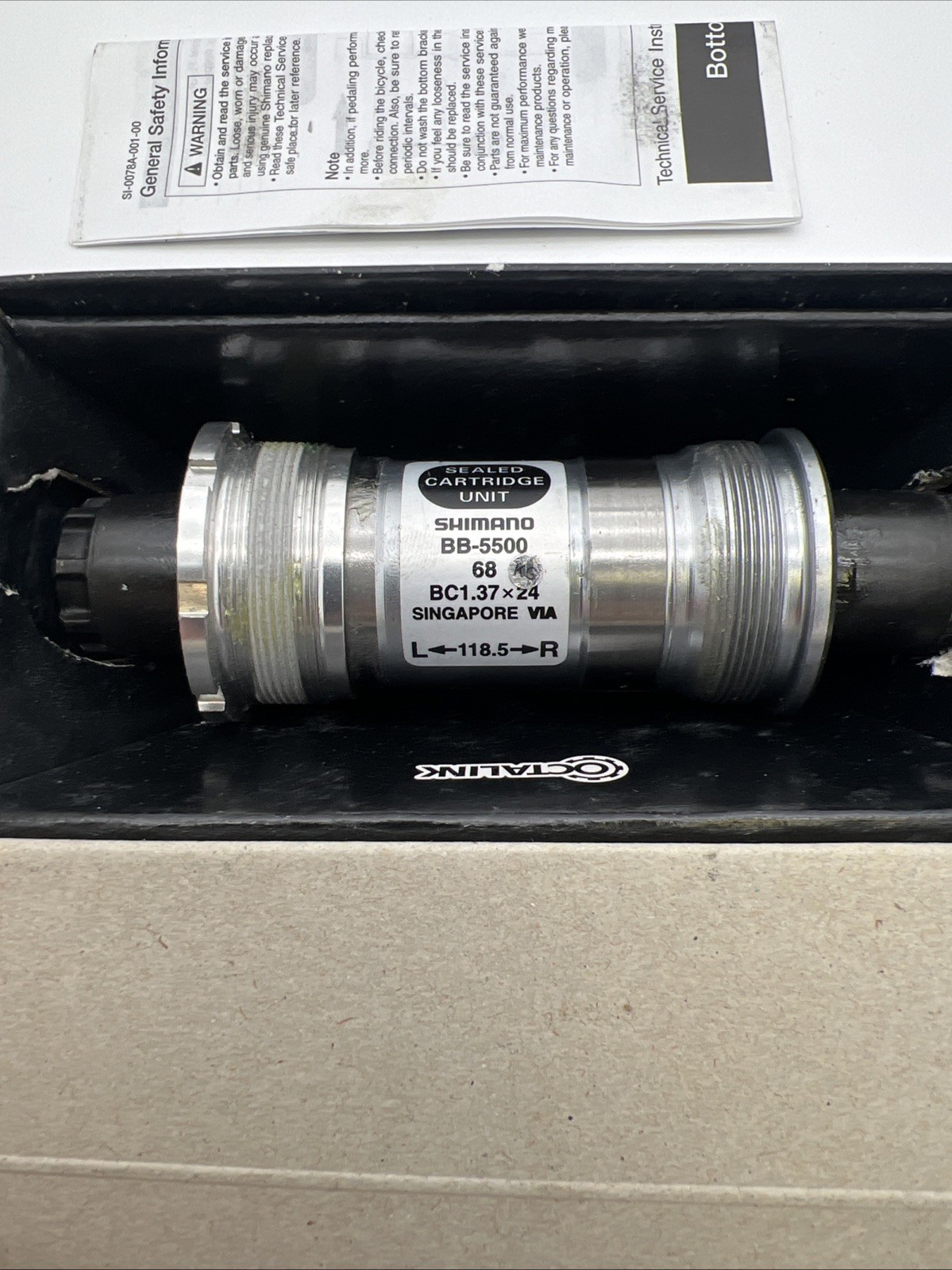 Shimano 105 BB-5500 Octalink V1 68×118.5mm Spline BSA (English) Bottom Bracket