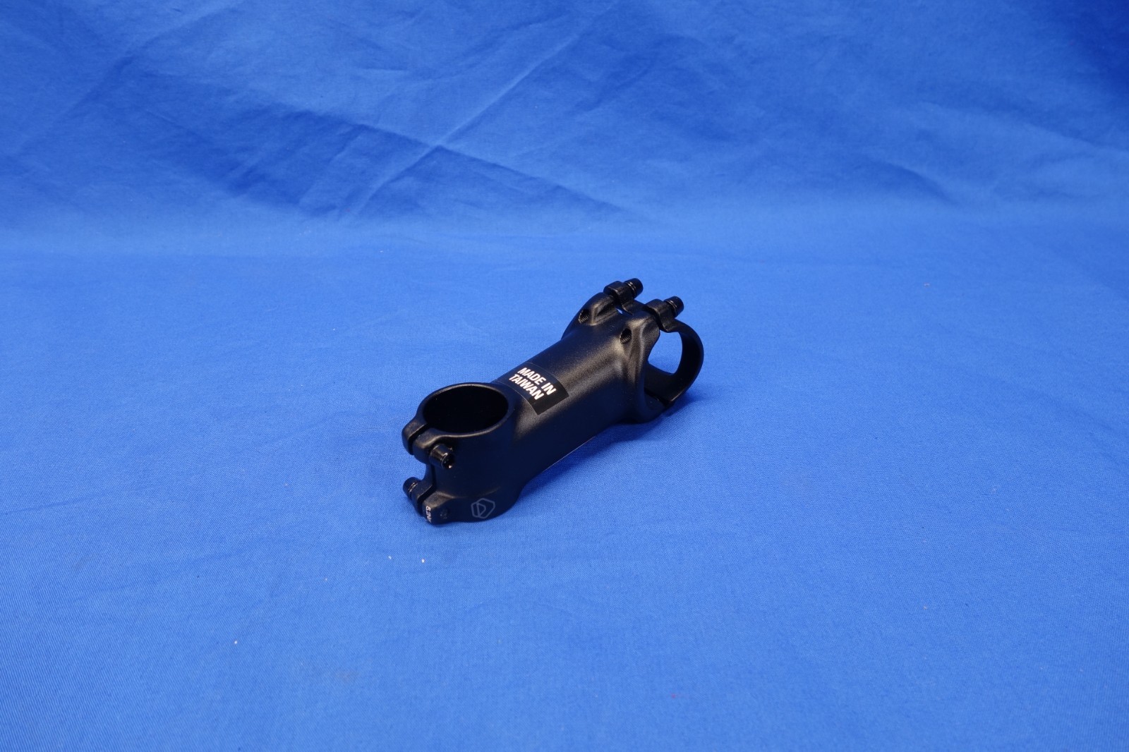 Dimension Aluminum Bike Stem: 80mm Length x 31.8mm Clamp Diameter, 6° Angle.