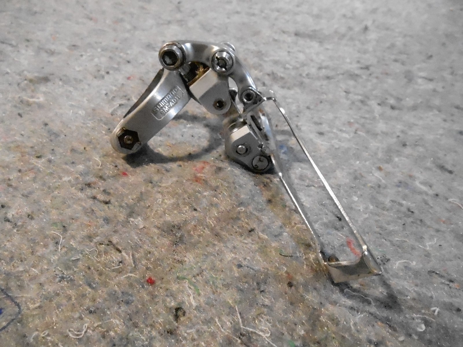 Shimano Dura Ace Double, Braze-On Mount, Bottom Pull Front Derailleur FD-7400.