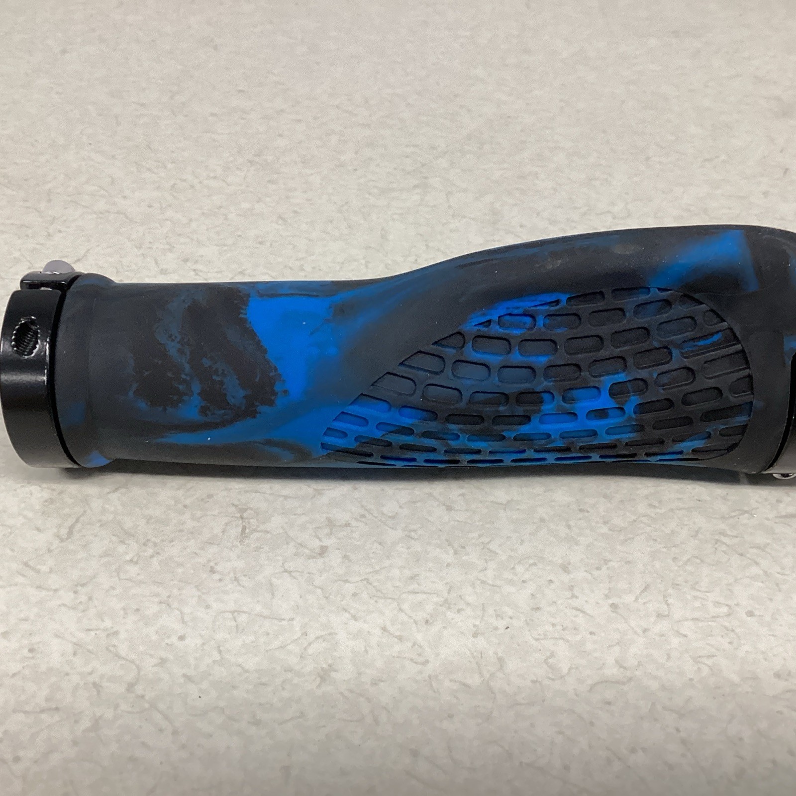 TOPCABIN Ergonomic Bike Grips Widen Holding Rubber Grips Rubber Blue (1 Pair)