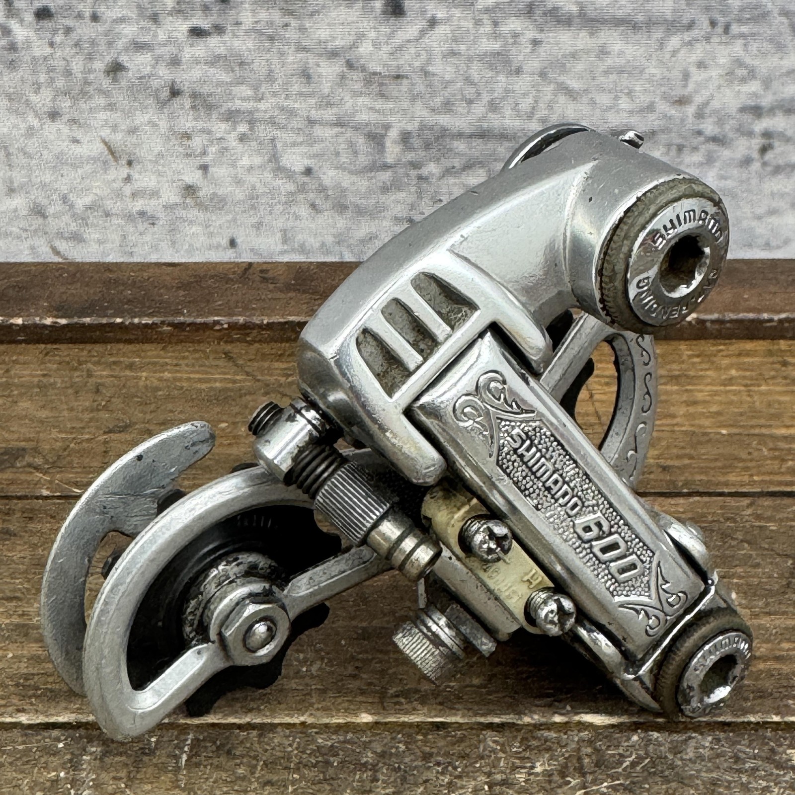Vintage Shimano 600 Arabesque Rear Derailleur Short Cage Bolt-On Road Bike