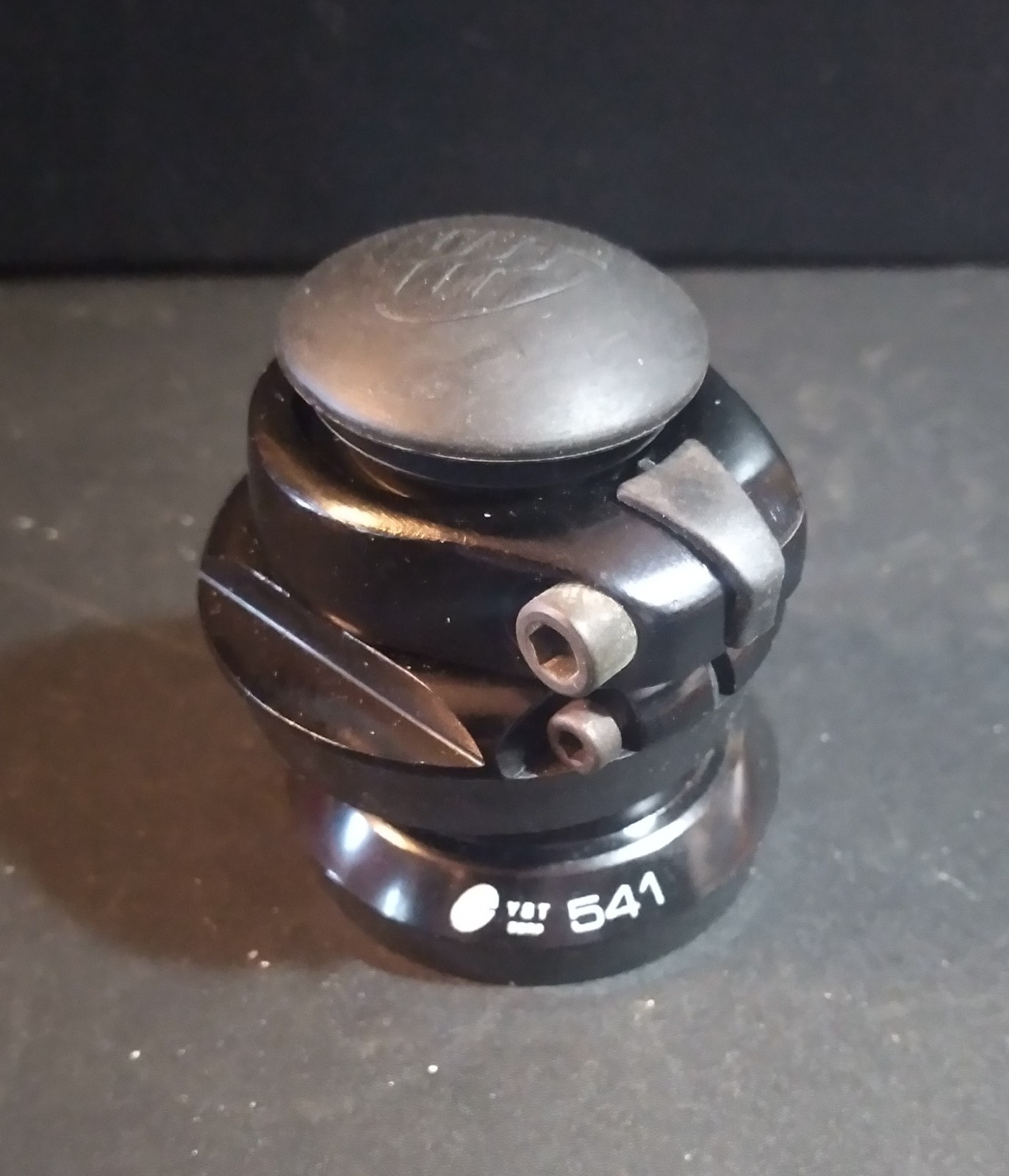 NOS YST Bicycle Headset Lot – 541 Black 1-1/8″ Threadless/ Tapered Bearing Lot