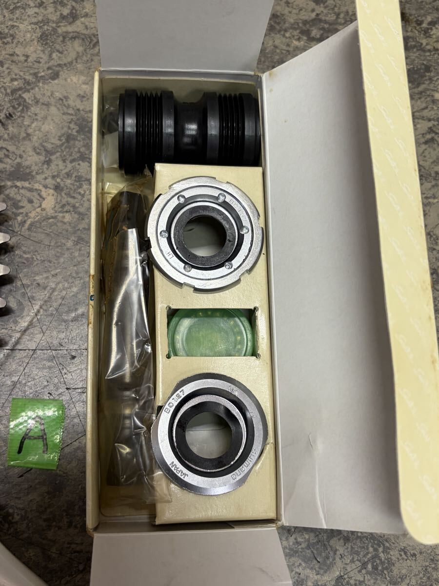 NOS VINTAGE SHIMANO Crankset w/ BB 170mm 52x42T JIS NIB Bicycle