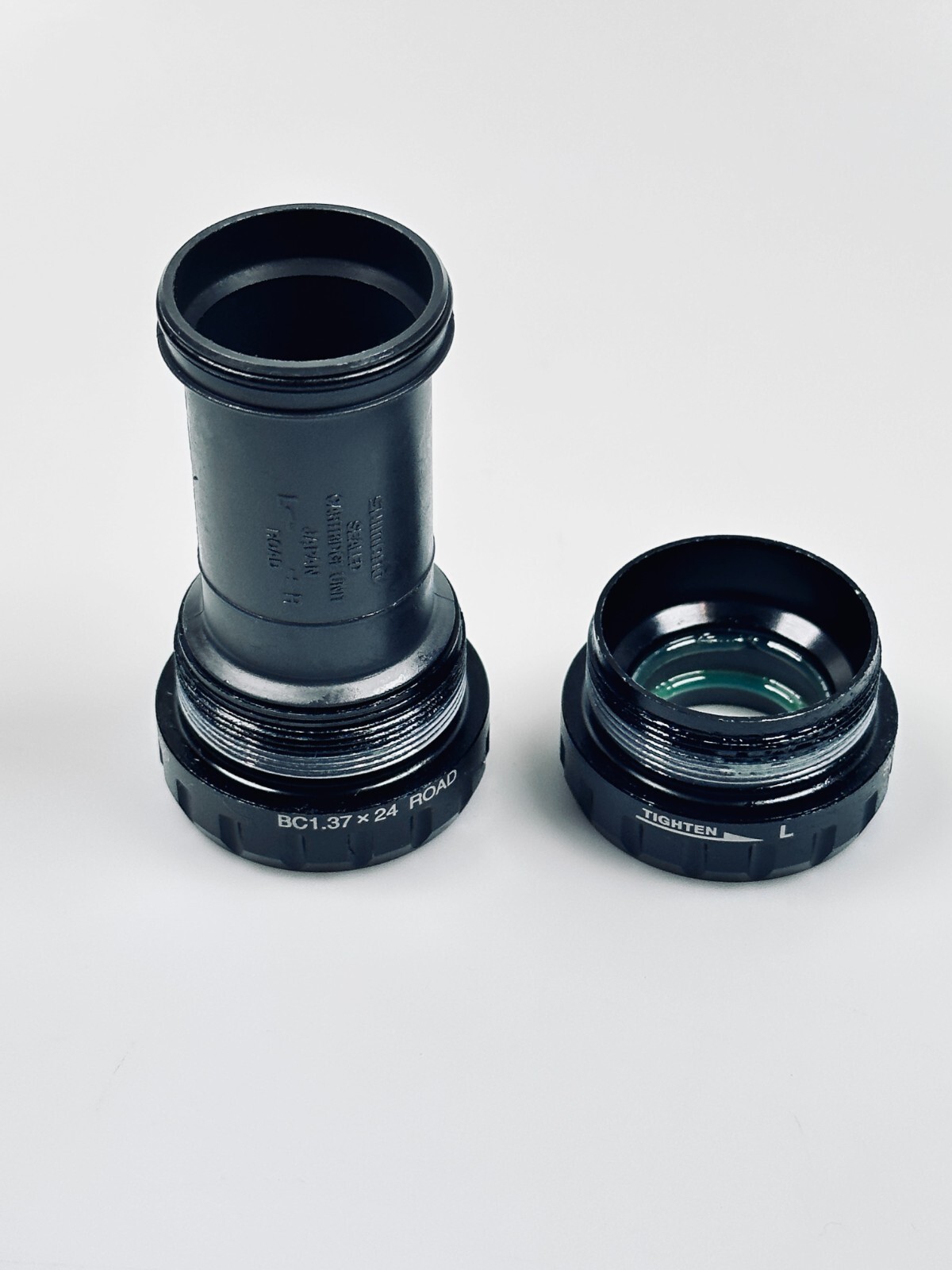 Shimano Ultegra 105 SM BBR60 Bottom Bracket Threaded BSA Hollowtech II Road Bike