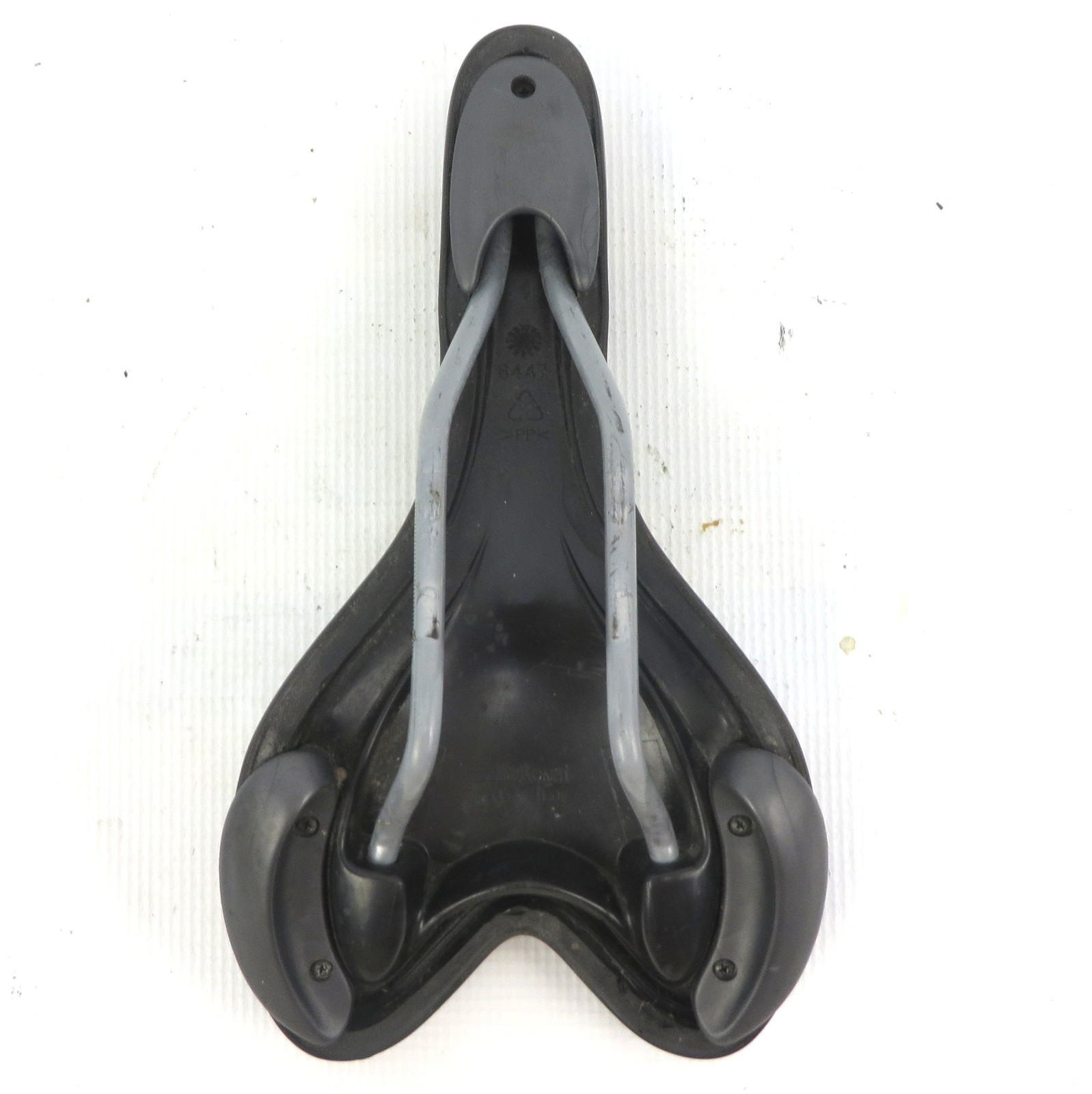 SELLE ROYAL VIPER SADDLE Bike Seat 146x267mm 360g Steel Rails Black