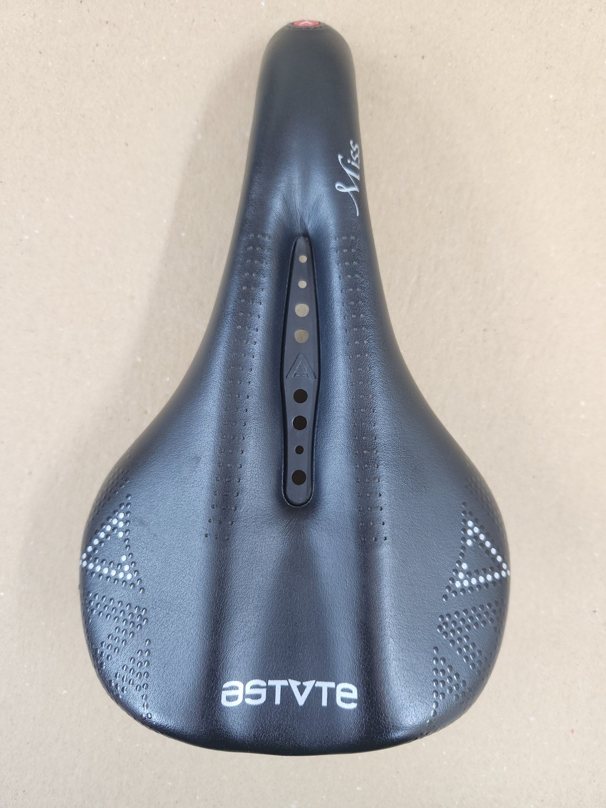 Astute Miss Lite VT Carbonio Rail Women’s Saddle