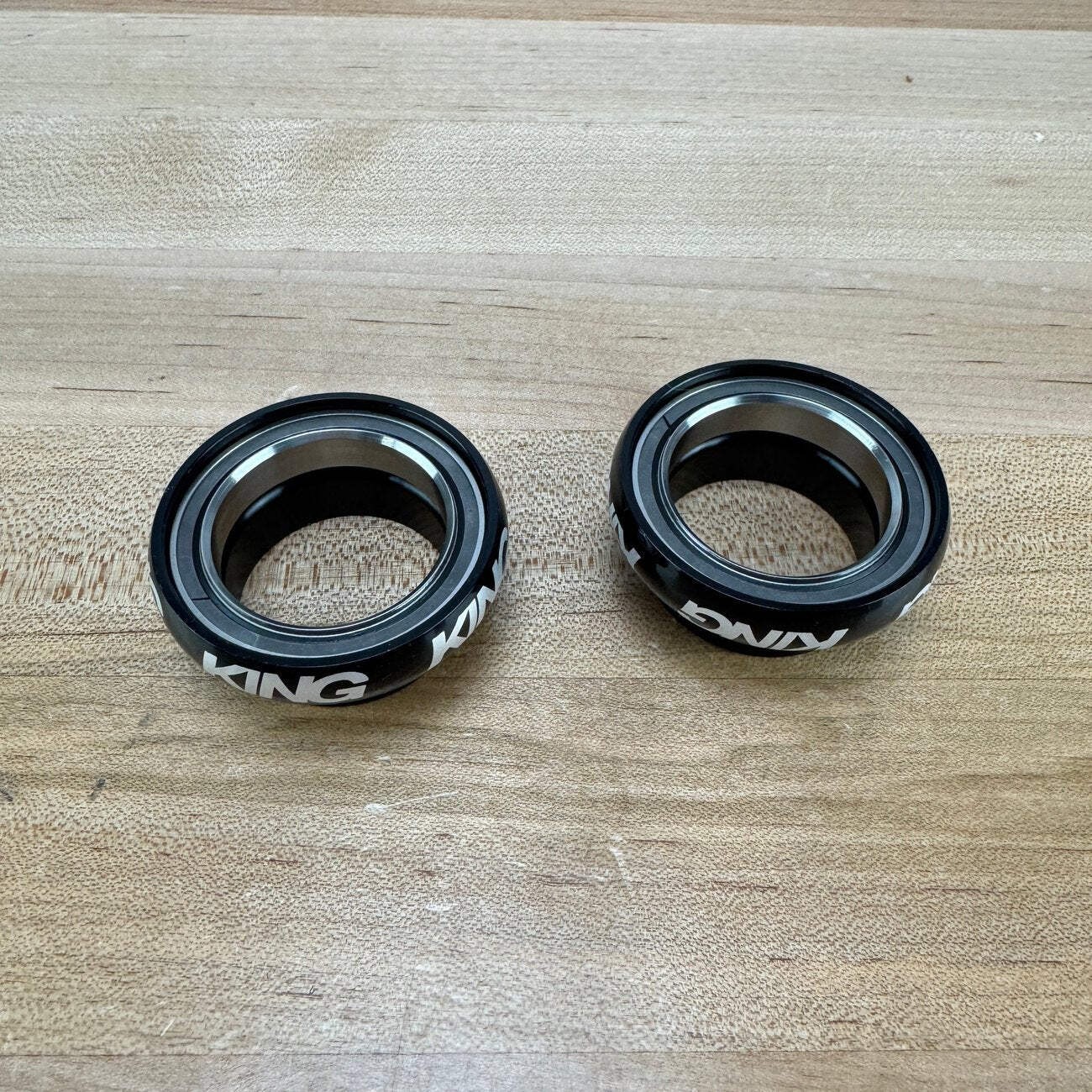 New! Chris King NoThreadSet 1 1/8″ Gloss Black EC34 Bike Headset MSRP $207