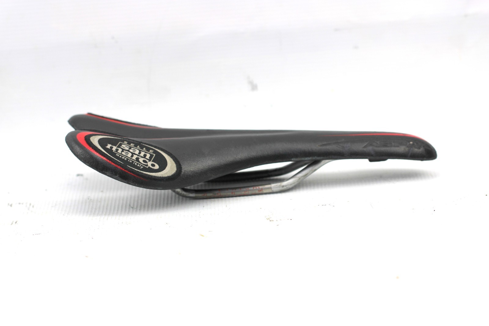SELLE SAN MARCO SADDLE Bike Seat 130x280mm 180g Black Leather Titanium Rails Red