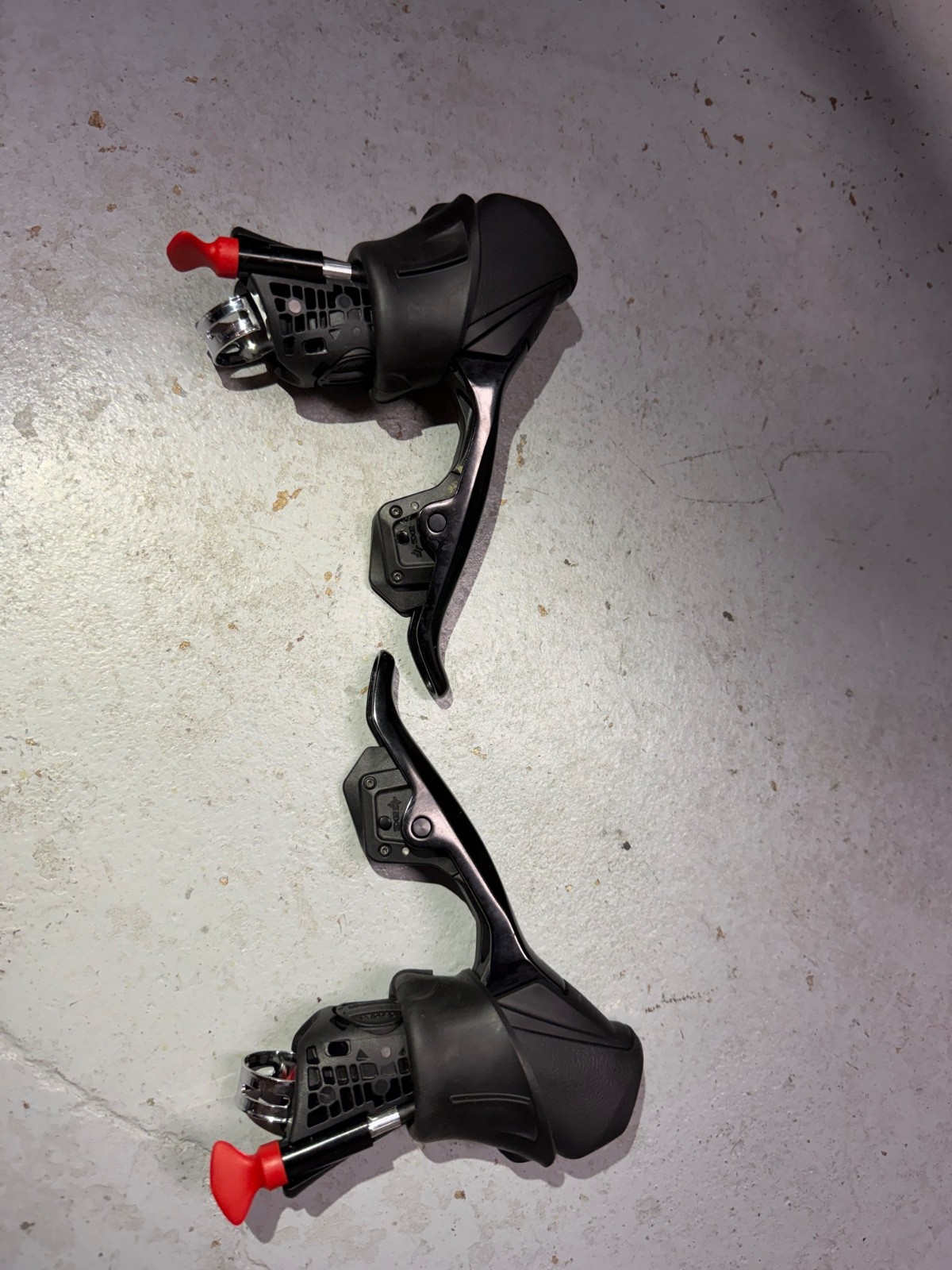 SRAM Rival AXS D1 12-Speed Hydraulic Disc Brake Electronic Shifters
