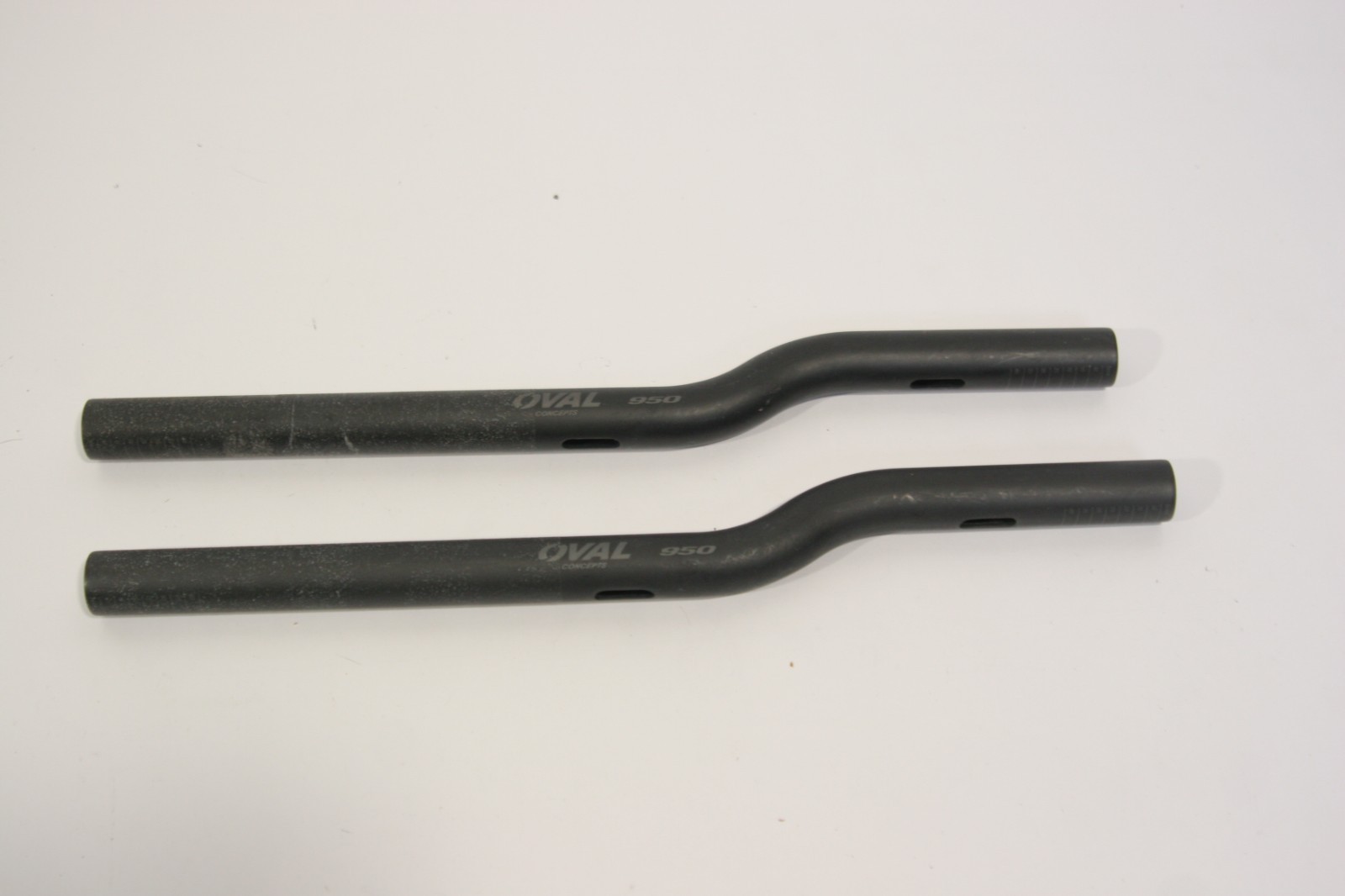 Oval Concepts Pair of 950 Carbon Aero Bar Extensions S bend 22.2 x 370mm SE