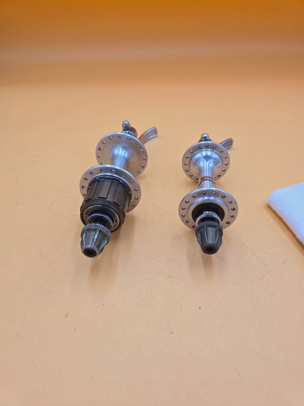 Hub Set Shimano Dura Ace 7200 EX 6 Speed Cassette Hub Set Vintage 32 Hole 126