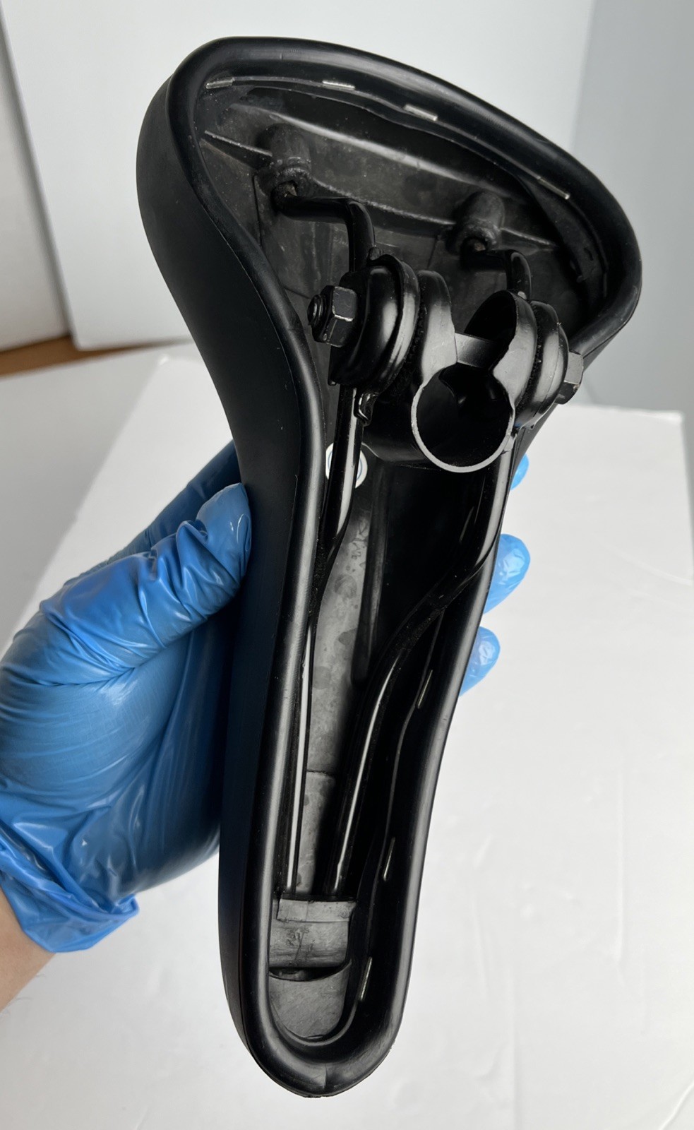 Unbranded Bicycle Bike Seat Saddle 11”in Black “QC/12” Stamped “sheng Yi”