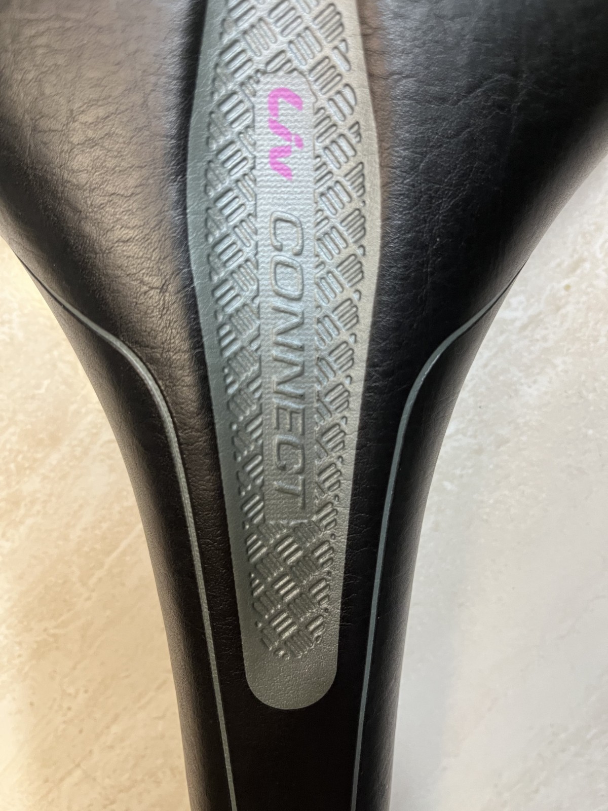 Liv Connect Women Upright Grey Bike Bicycle Black Saddle 10 in L 5.5 in W