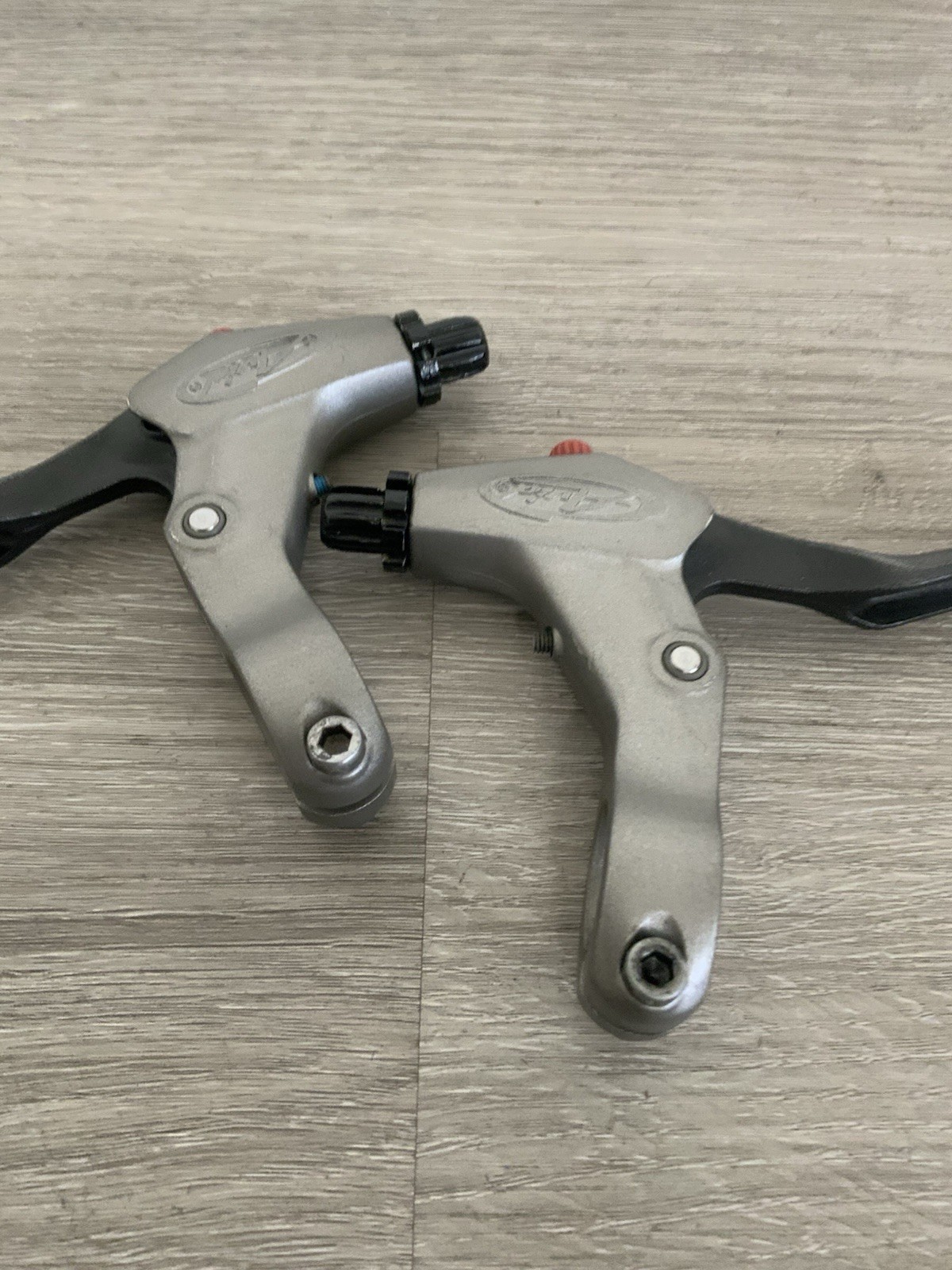 AVID SPEED DIAL BRAKE LEVERS SET OF (2) 22.2 MM CLAMP GRAY