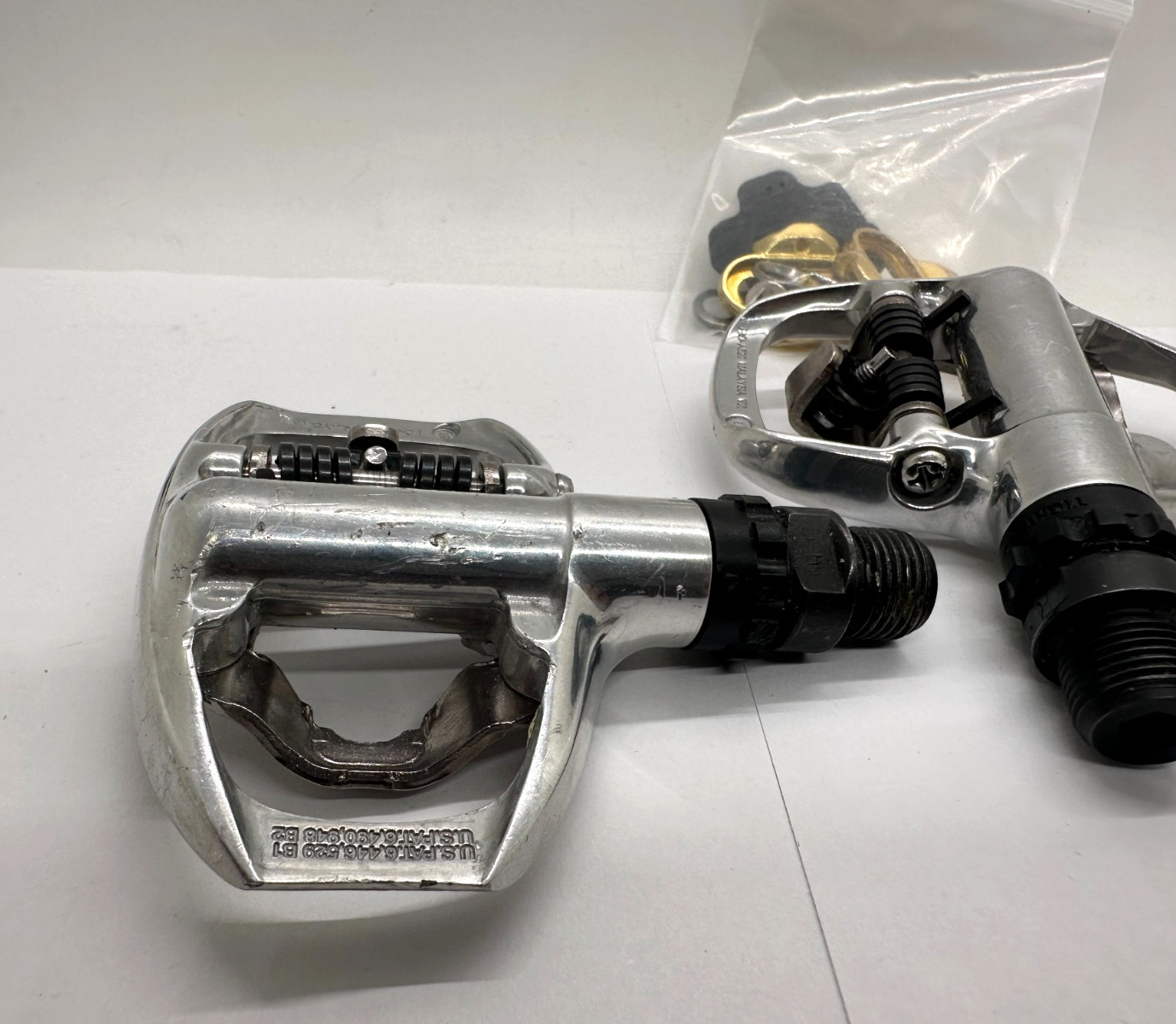 Shimano SPD Cycling Pedals Spinning Mountain Bike PD-A520 MTB Clipless 2 BOLT