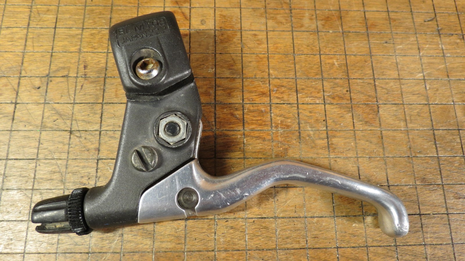 Vintage Shimano Deore 2 finger SLR Right Side Brake Lever, BL-MT63 GUC