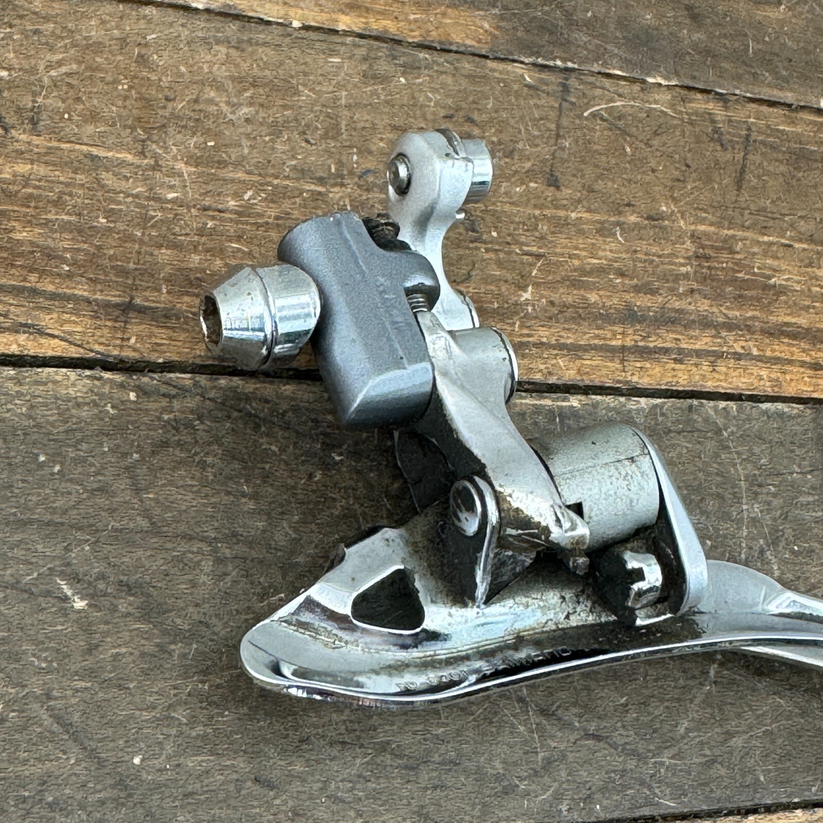 Vintage Shimano 600 FD-6401 Tri Color Front Derailleur Bottom Pull Braze On B1
