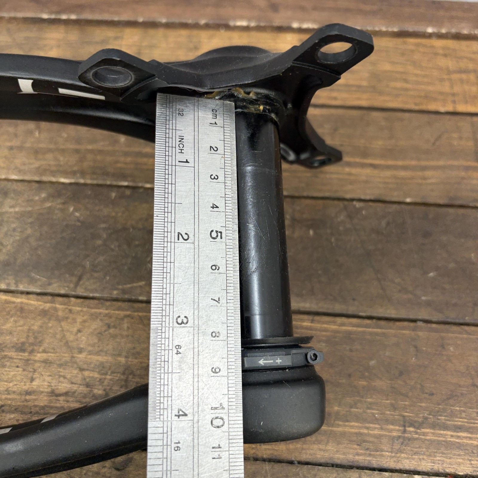 SRAM Apex Crankset 4-Arm Asymmetrical 172.5mm 30mm PF30 Road Gravel CX Black