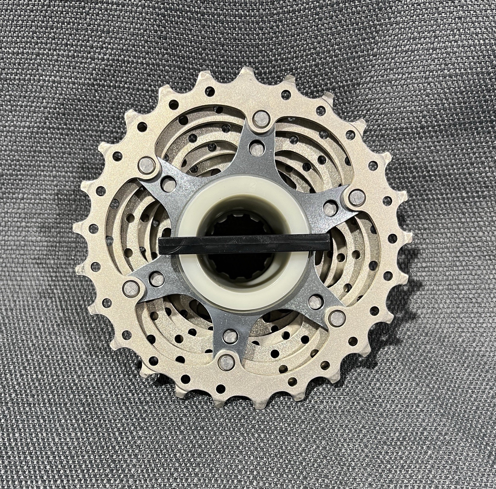 Shimano Ultegra CS-6700 Cassette Road Bike 10 Speed 12-25t 230g Silver