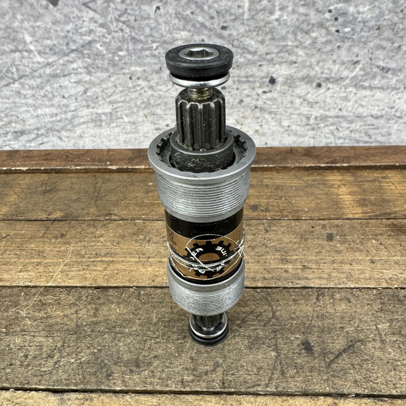 Truvativ Power Spline Bottom Bracket BB-06-PSPL-118/68E 68mm BSA Gray MTB Bike