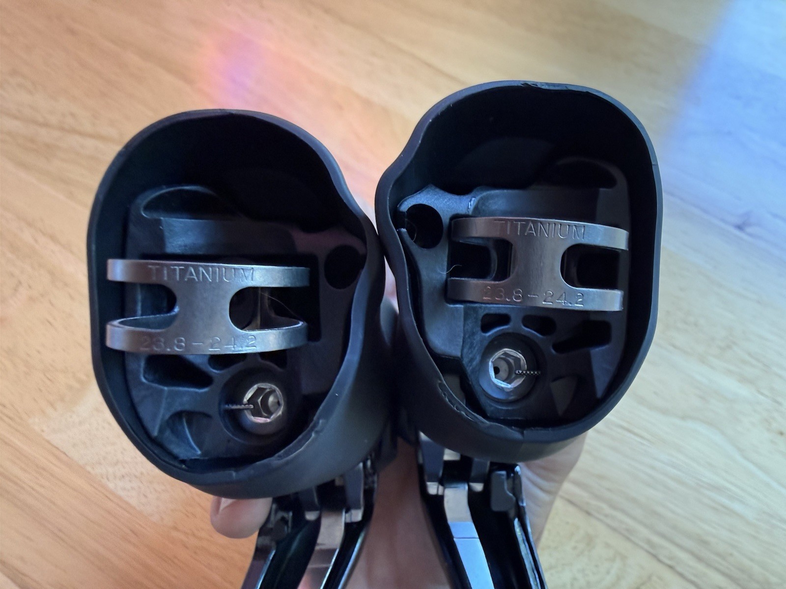 TAKE OFF – NEW – Shimano Dura-Ace ST-9000 Shift/Brake Lever Set STI 2x11s