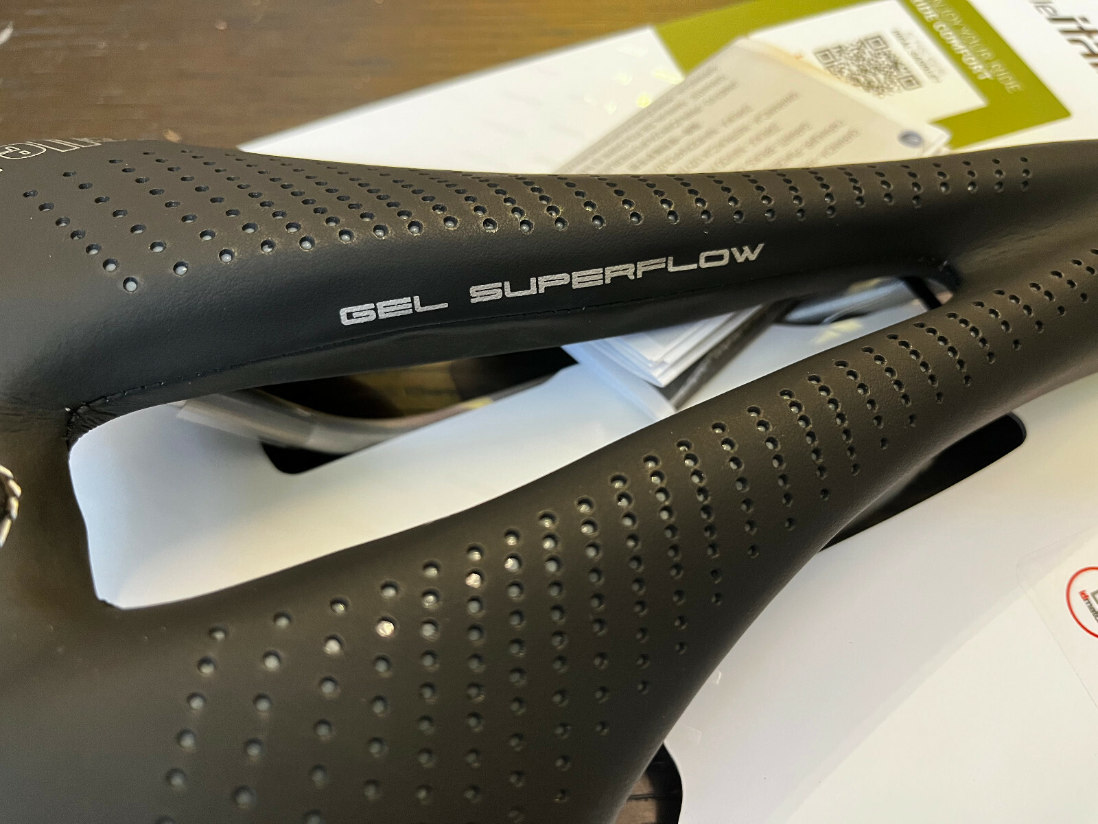 Selle Italia Max SLR Gel Superflow 145x275mm L3 Ti316 Rail Road Saddle (Black)