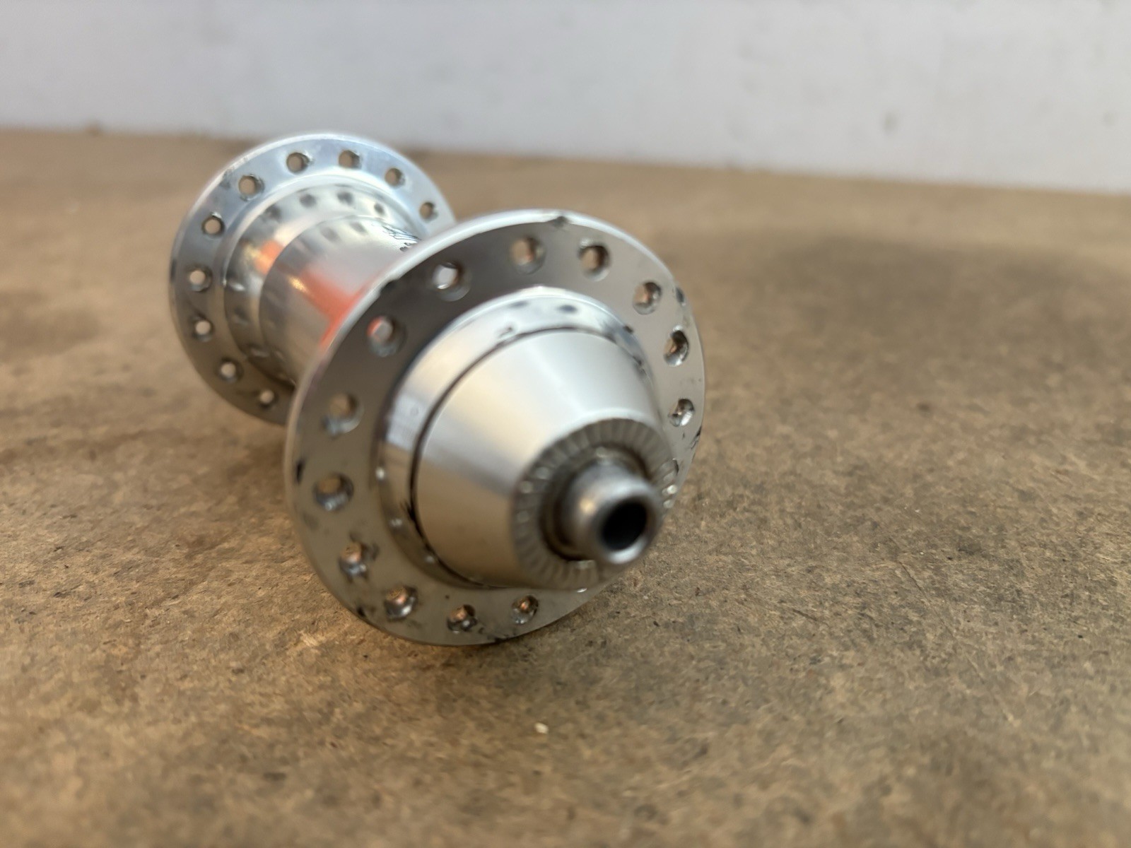 Vintage Ringle Super Bubba 32-Hole Front Hub – 100mm Spacing, Silver