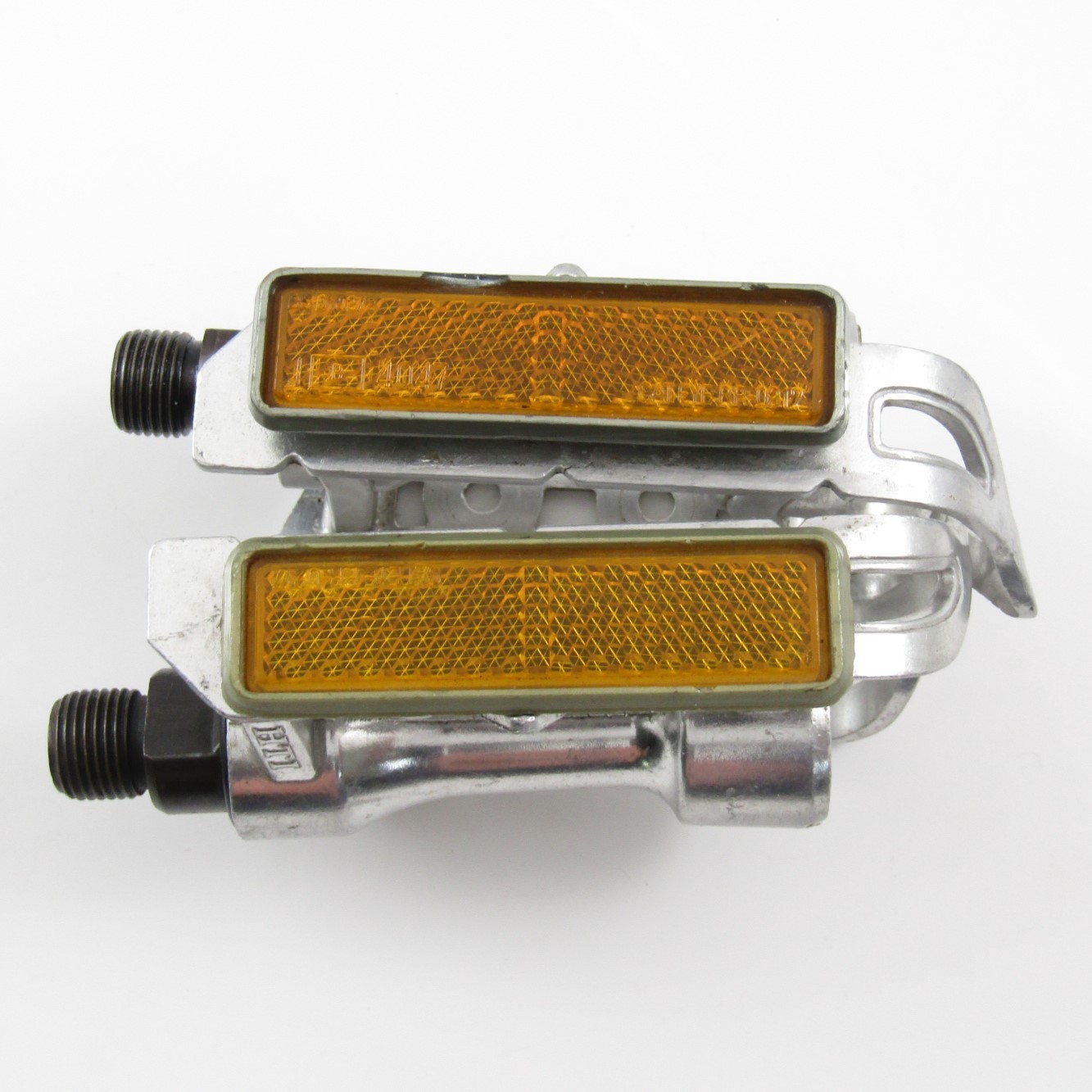 HTI A19 quill pedals with Cat Eye reflectors