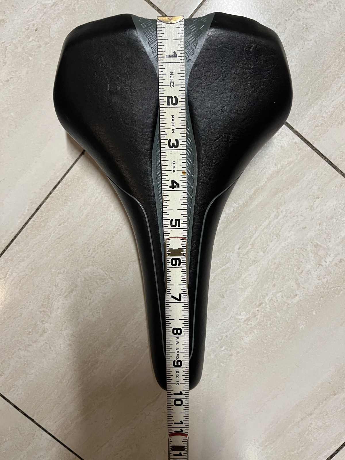 Liv Connect Women Upright Grey Bike Bicycle Black Saddle 10 in L 5.5 in W