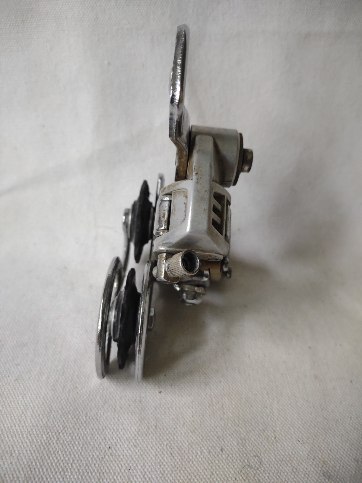 Vintage Shimano 400 Rear Derailleur Short Cage for 5/6/7 Speed Road Bikes