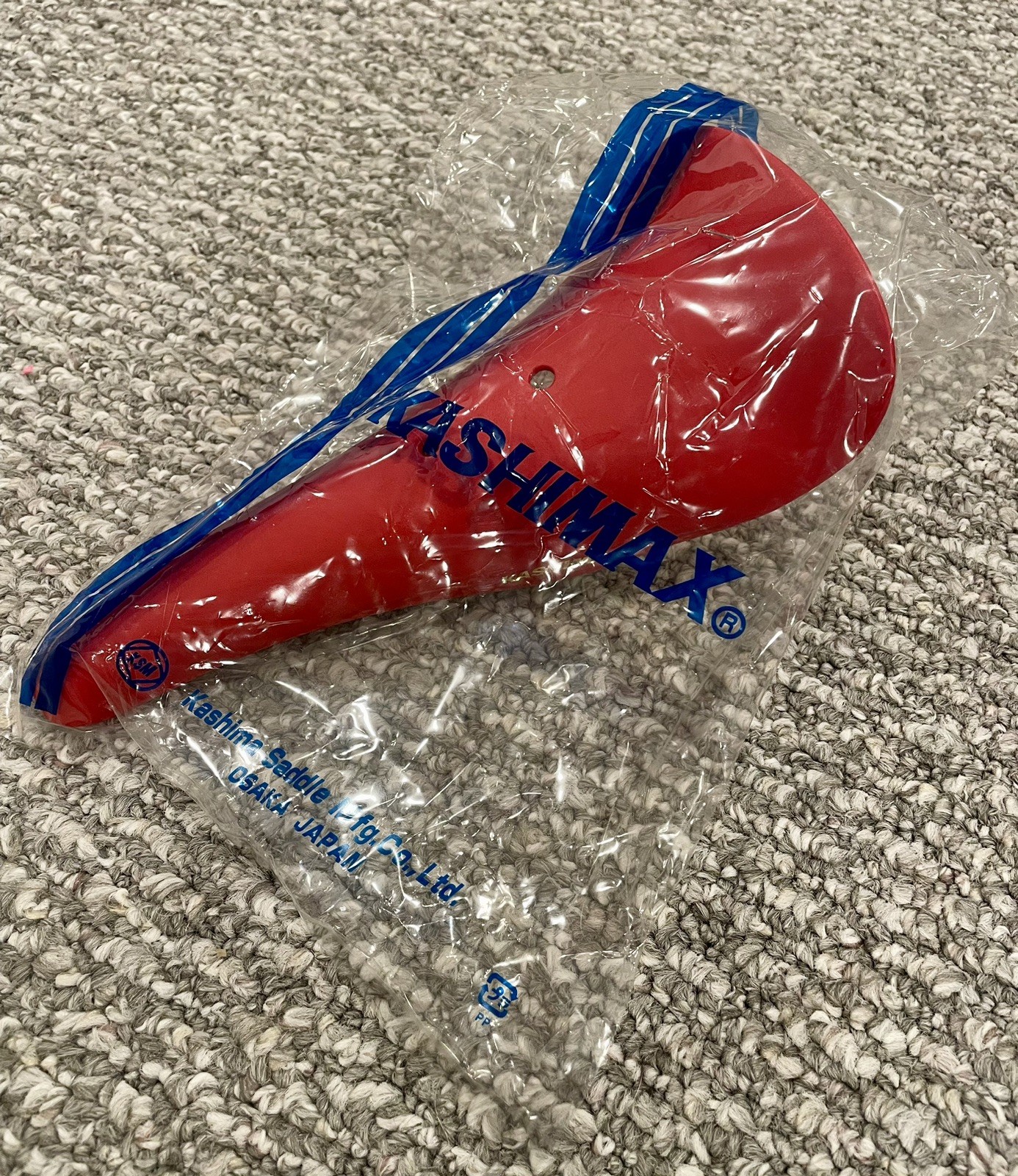 Kashimax Aero AMX-C Saddle Non-Padded Standard Rails Nylon Red NOS NEW