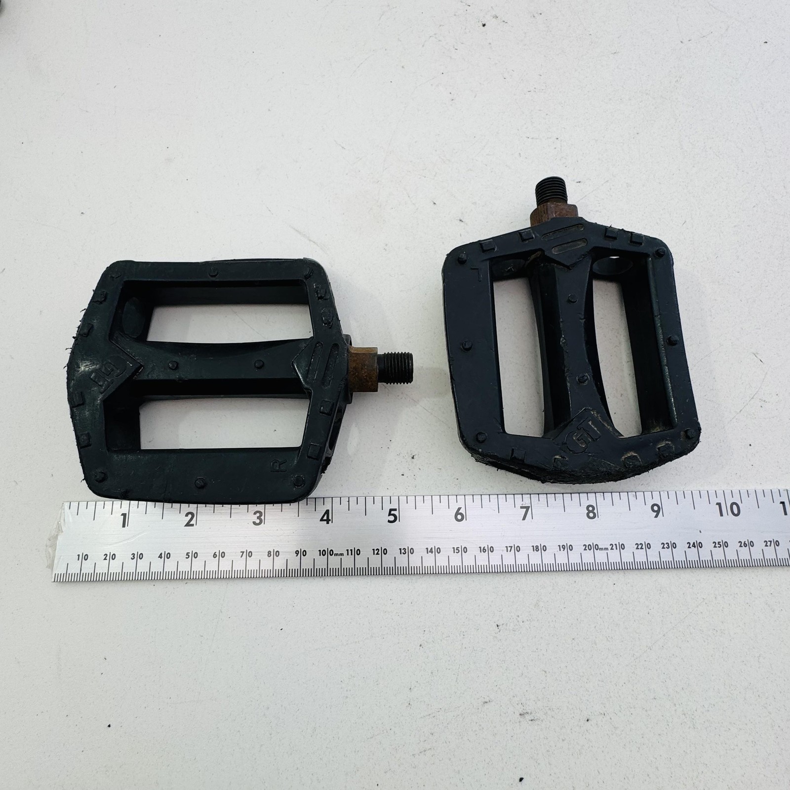 Vintage GT VP-912 Platform Bike Pedals Pair Black 1/2in BMX Bike Plastic A50