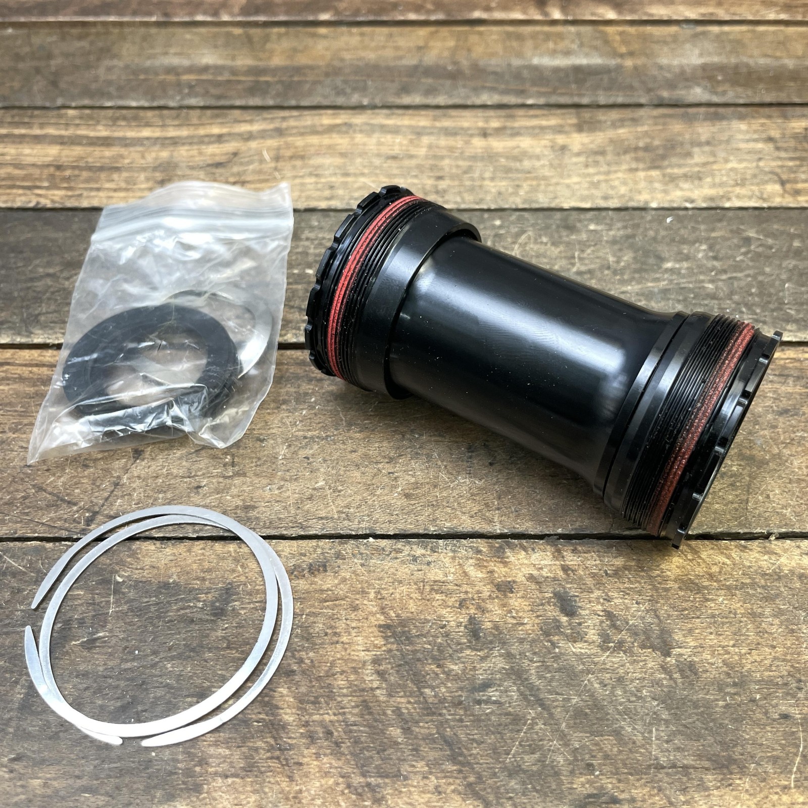 Token T47V386 Bottom Bracket T47 Inboard BB386 Ceramic Black Road Gravel