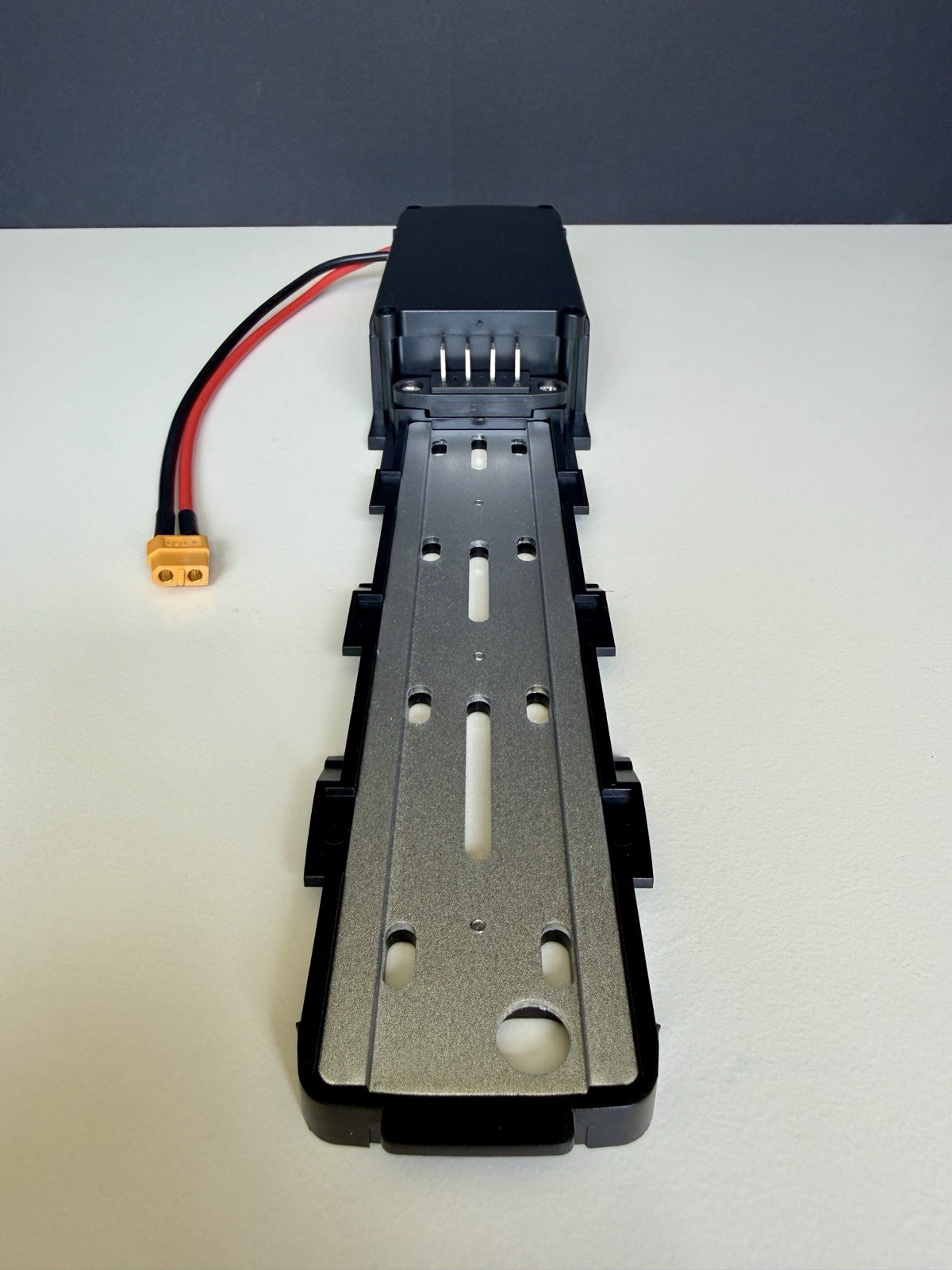 068 XT60 E-Bike Battery Mount Base Cradle Rail Hailong Shark Style 4-Pin Untest