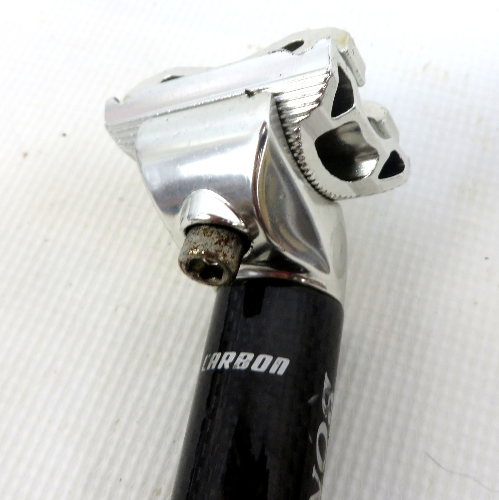 BONTRAGER CARBON SEATPOST 267mm Length 27.2mm Diameter 202g Black Aluminum