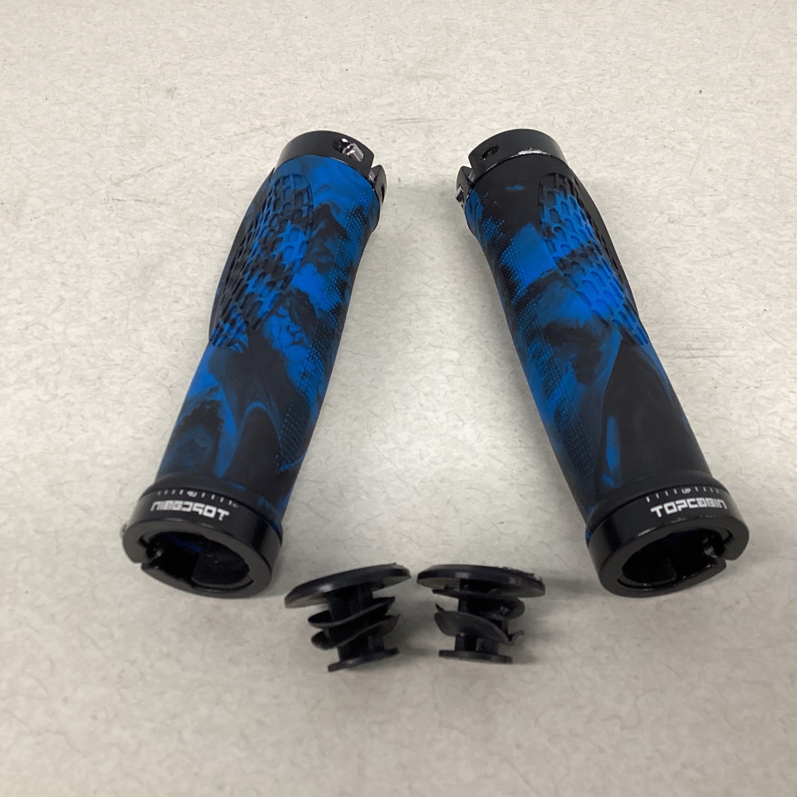 TOPCABIN Ergonomic Bike Grips Widen Holding Rubber Grips Rubber Blue (1 Pair)