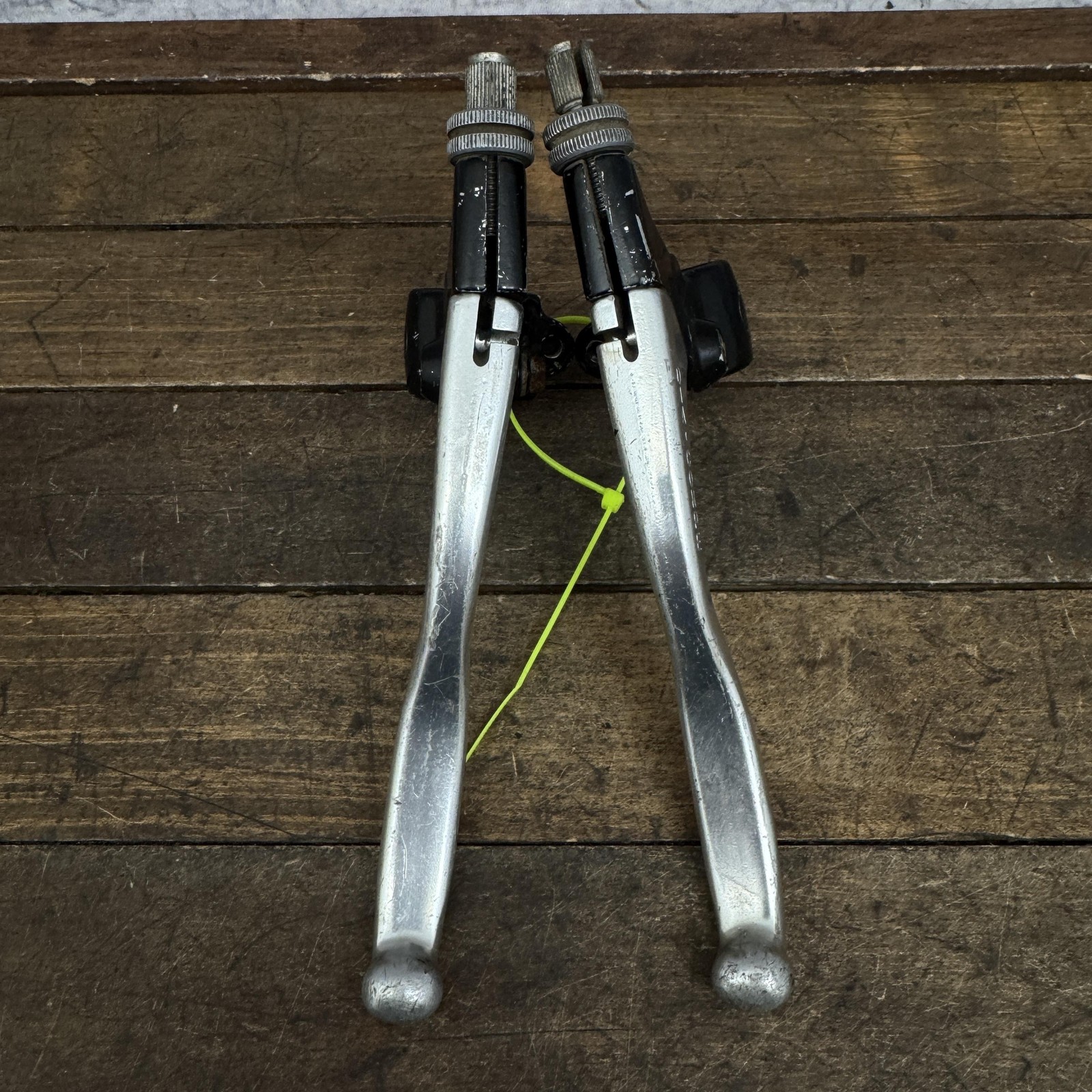 Vintage Dia-Compe Mountain Brake Levers 1983 Pair 80s 4-Finger 22.2mm BMX