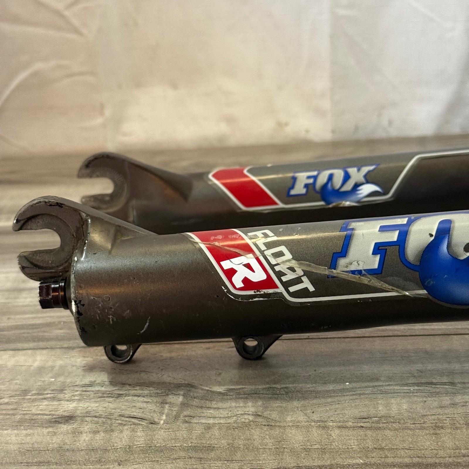 Fox 32 Float R Fork 26 200mm 1 1/8 Straight Non-Taper 182mm QR Disc