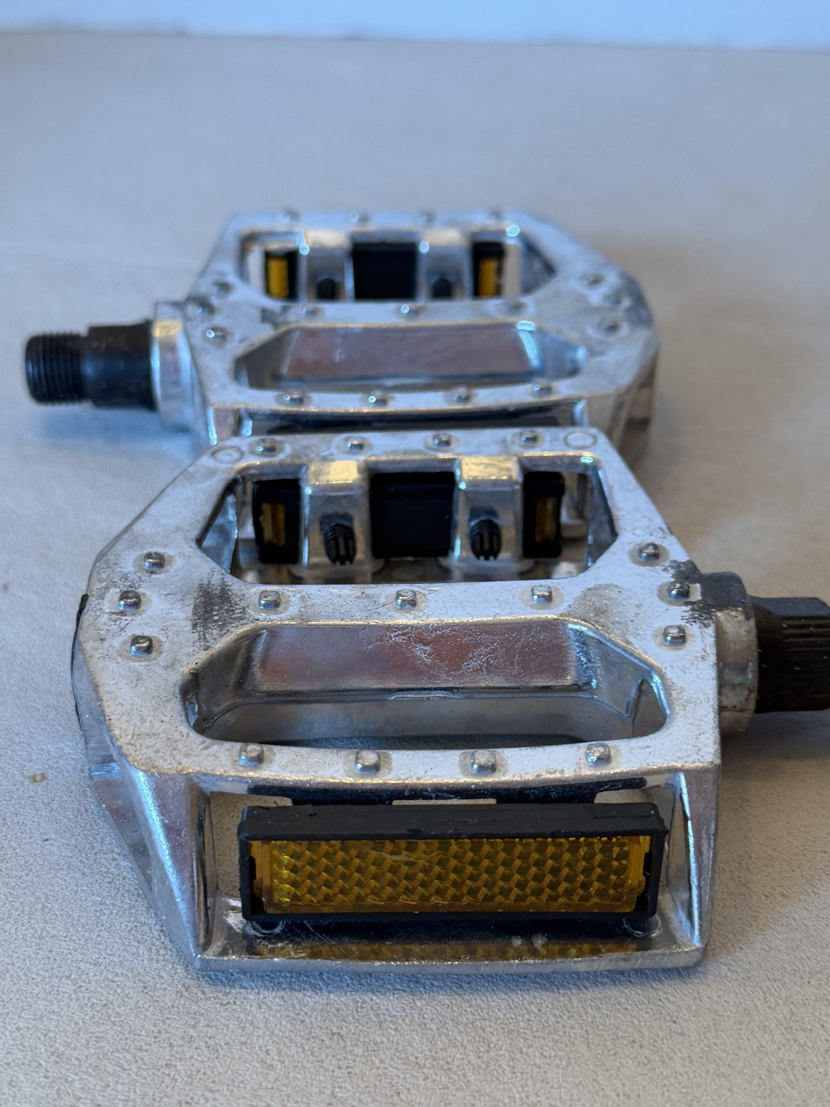 9/16″ BMX Pedals Silver UNBRANDED NEW Aluminum Metal with Reflectors