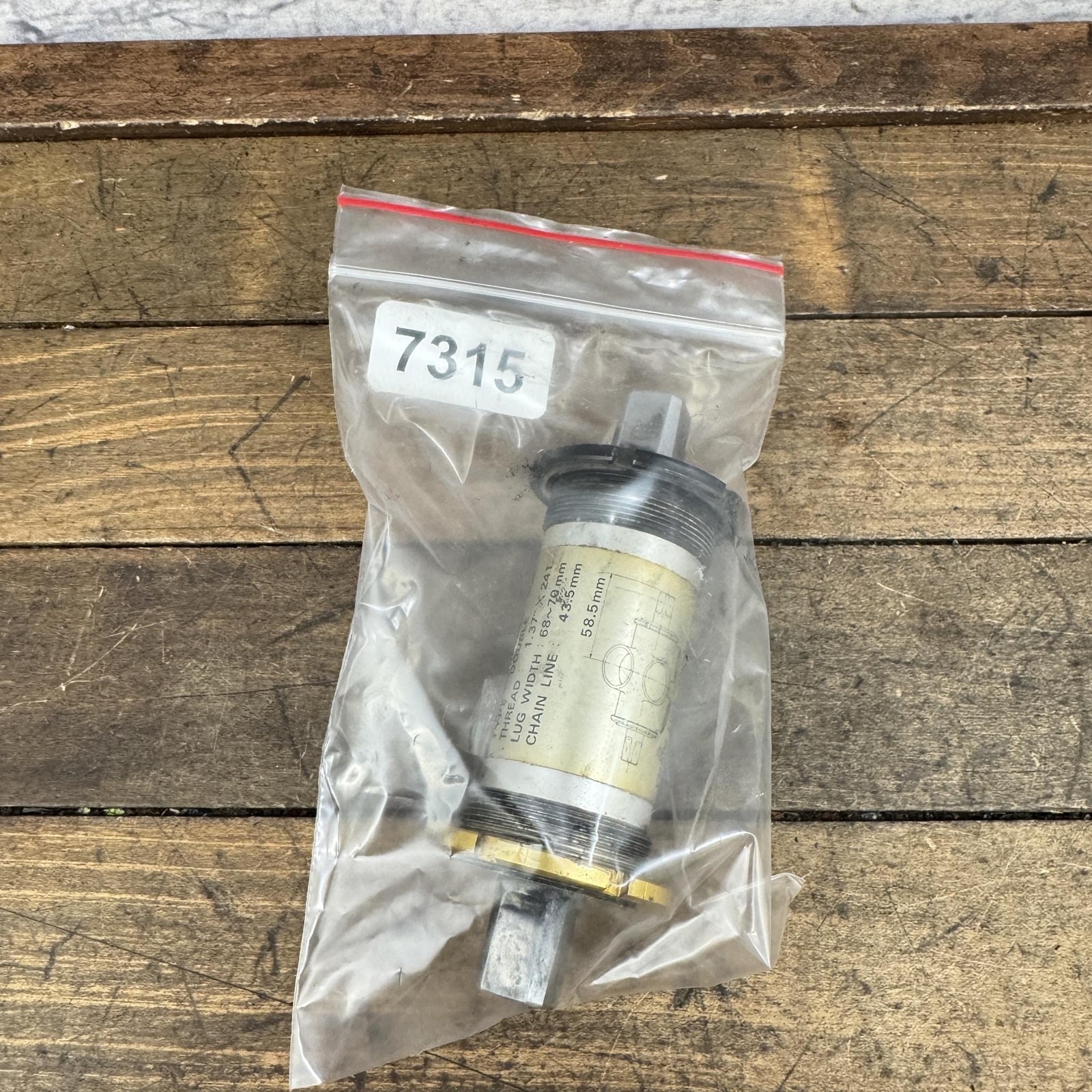 Vintage Suntour Superbe Bottom Bracket Sealed 68mm 117mm 1.37x24T JIS Gold Bike