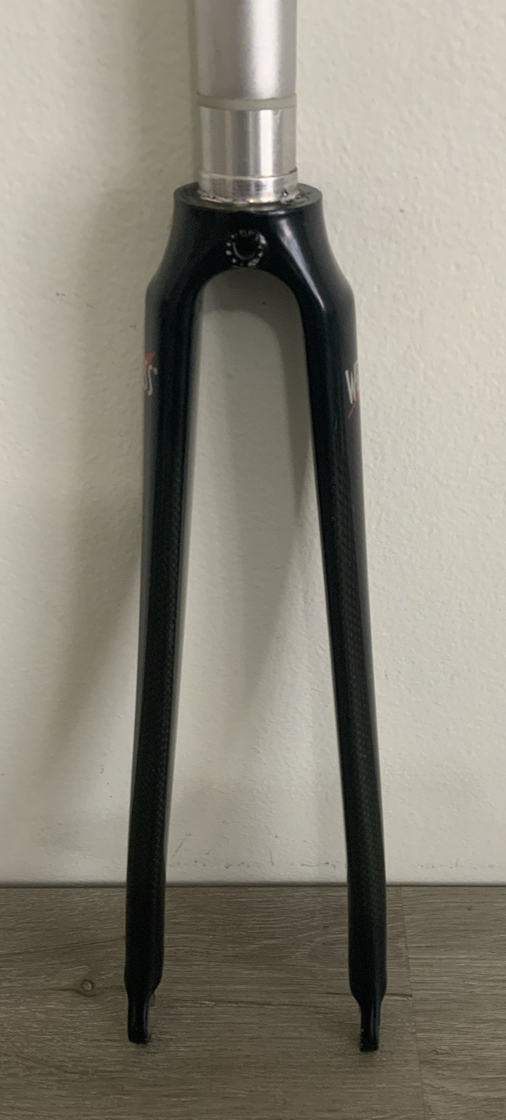WEYLESS CARBON FORK 700C 1 1/8 INCH THREADLESS 163 MM STEERER 570 GRAMS