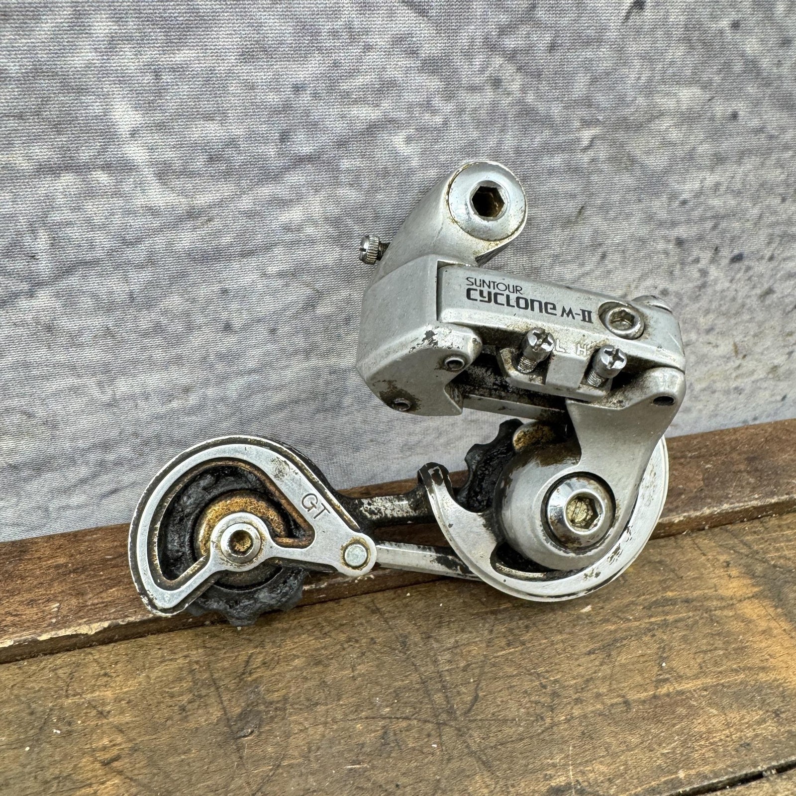 Vintage SunTour Cyclone M-II GT Rear Derailleur Long Cage Bolt-On M2 80s Japan