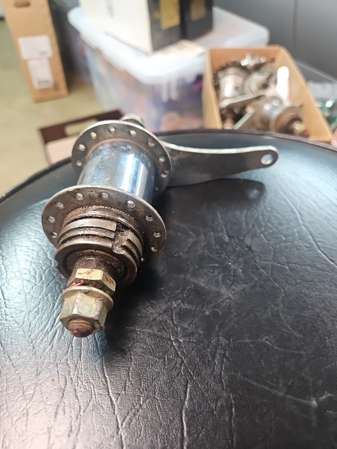 BMX REAR COASTER BRAKE HUB YCC CHINA 28H