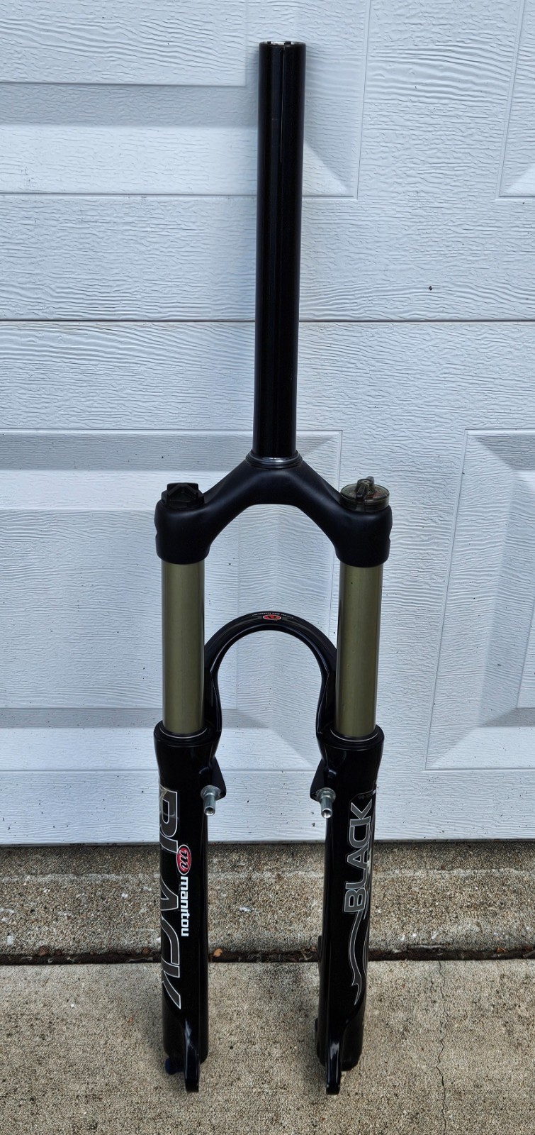 Vintage Manitou Black Elite 26″ Fork, 1-1/8″ Threadless 90-120 Adj Travel, VGC!