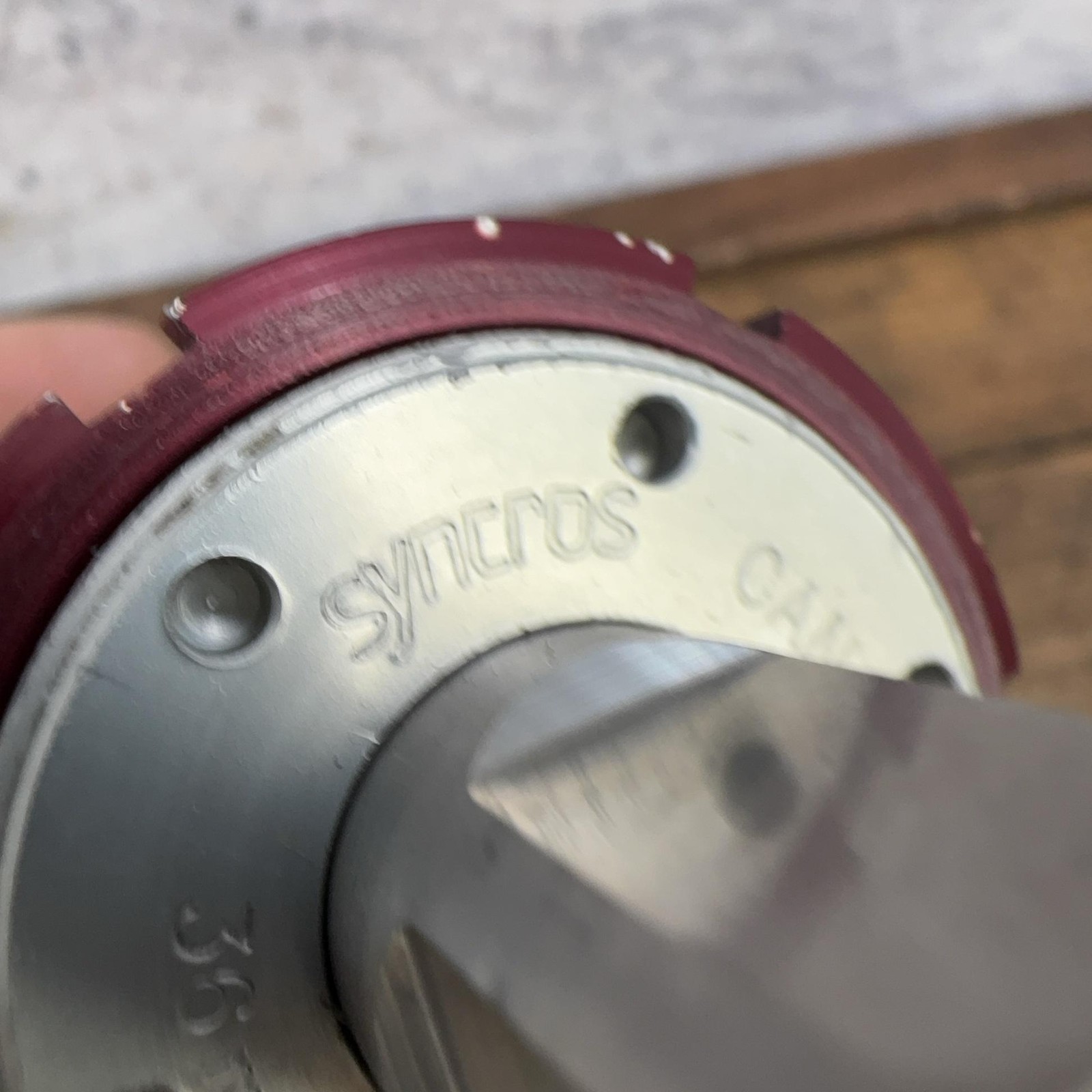 VIntage Syncros Bottom Bracket 70mm ITA 36×24 127mm Italian 90s Hammer